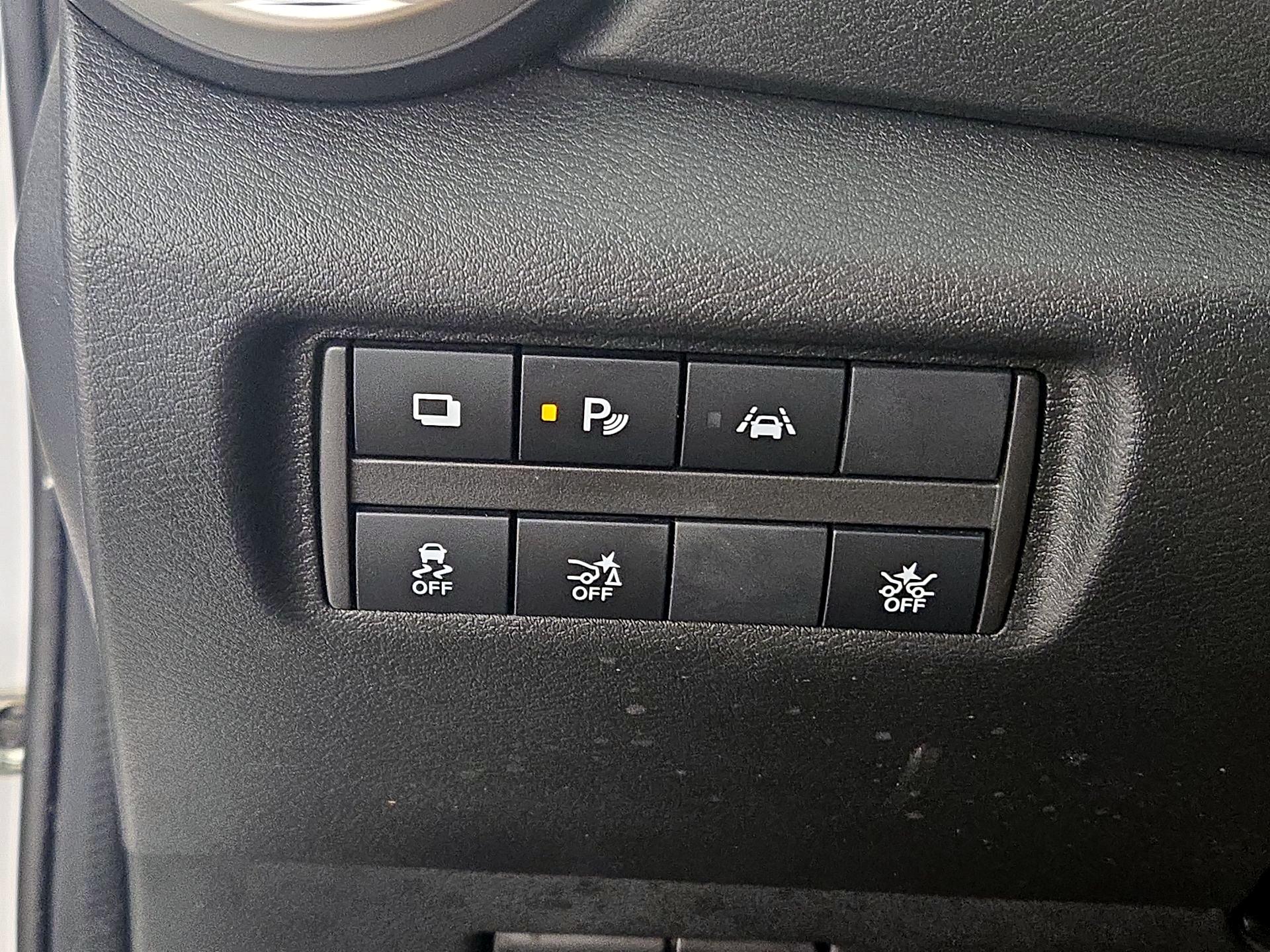 Thumbnail: 2020 Nissan Versa - 13