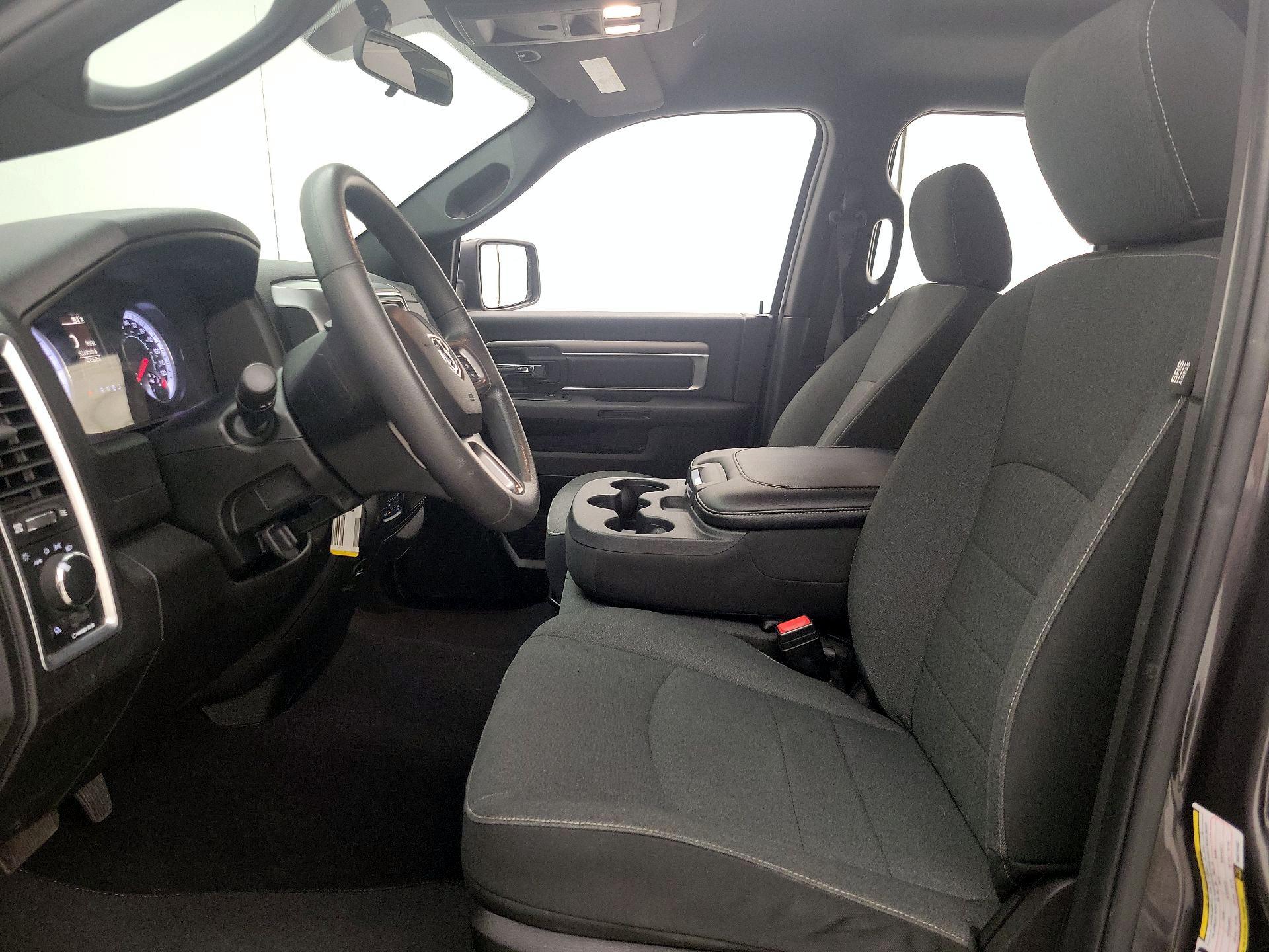Thumbnail: 2021 RAM 1500 Classic - 11
