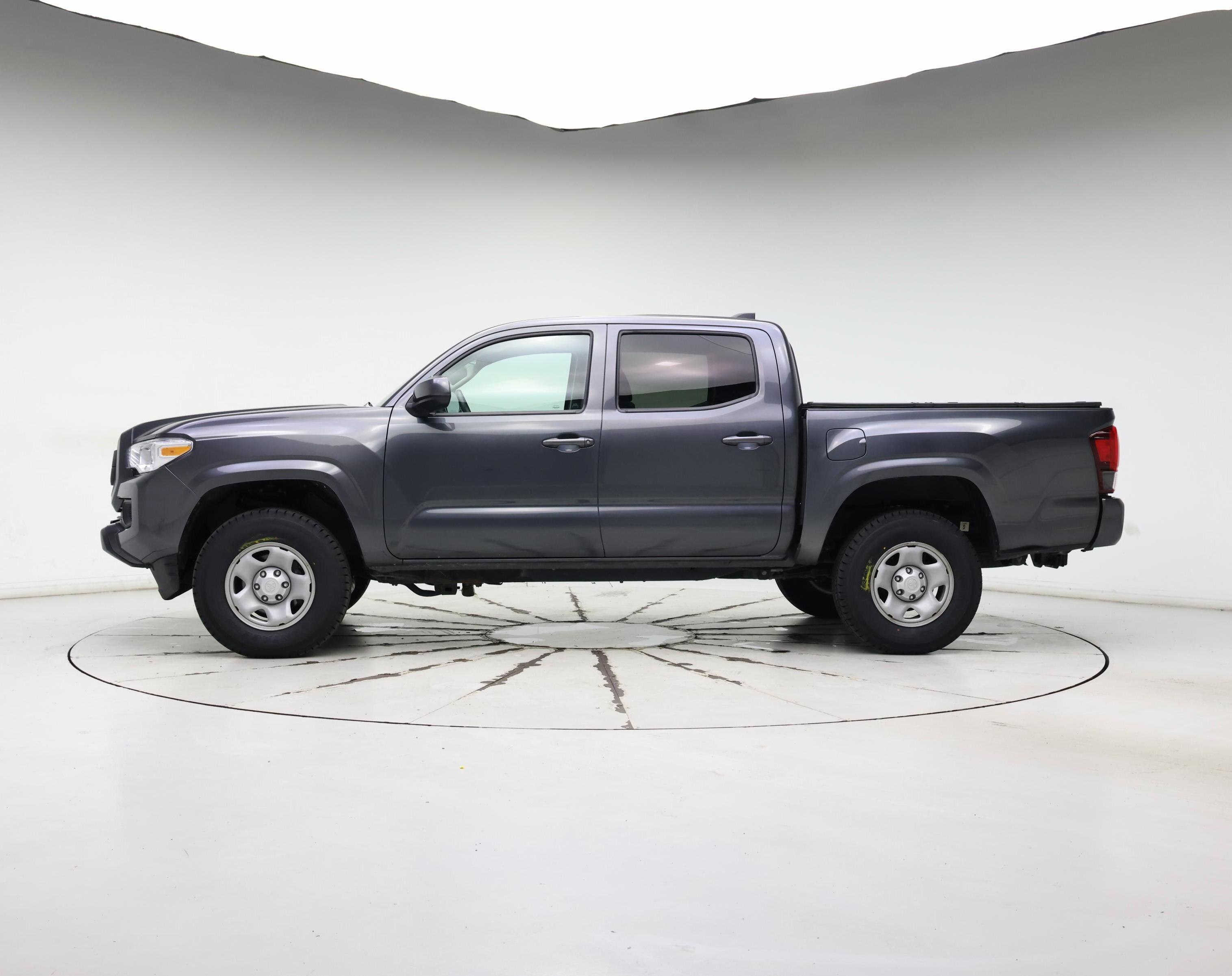 Thumbnail: 2022 Toyota Tacoma - 3