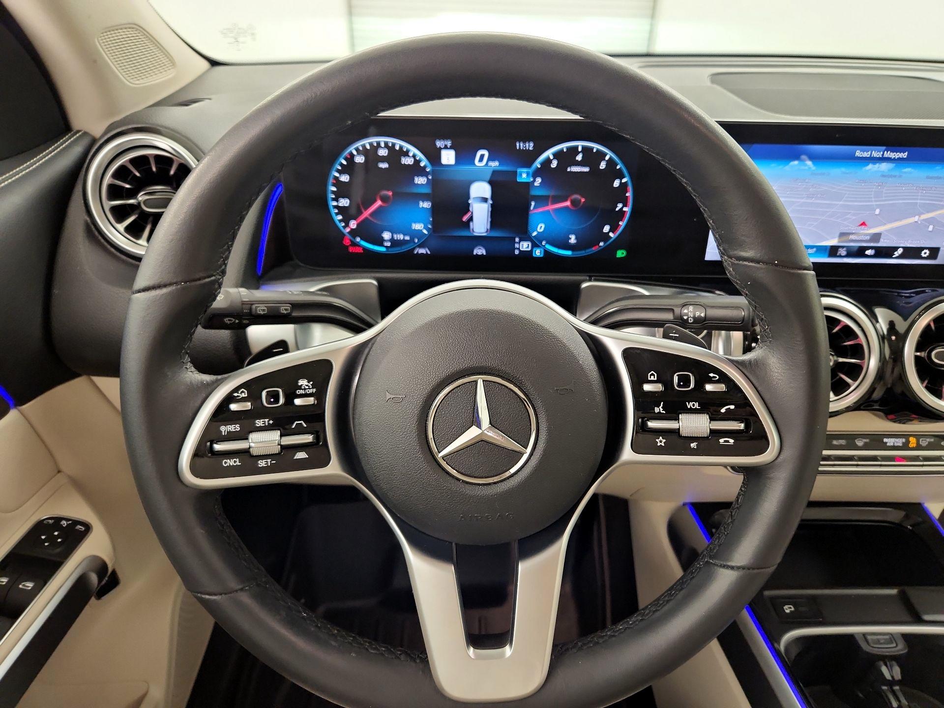 Thumbnail: 2023 Mercedes-Benz GLB - 10