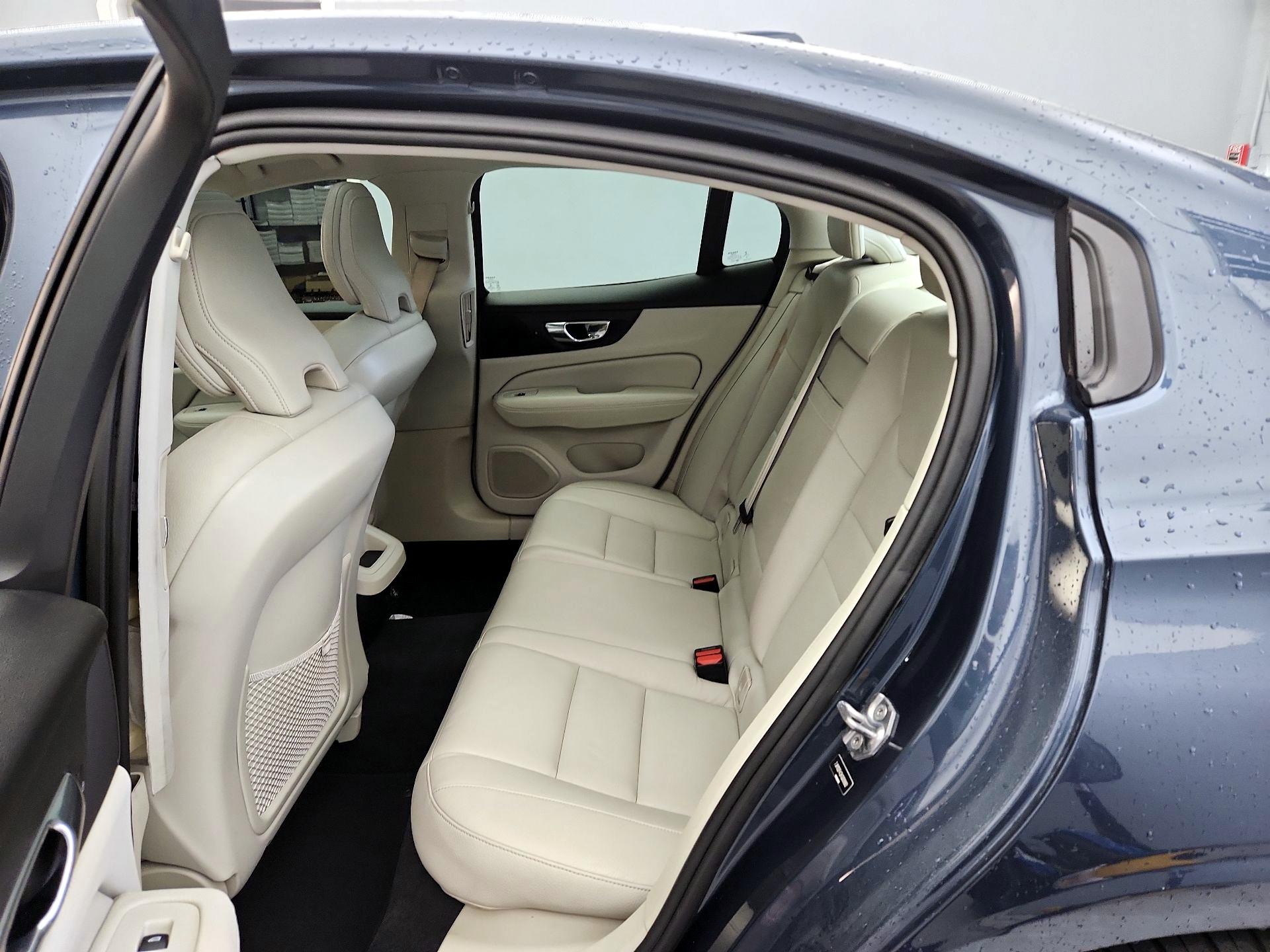 Thumbnail: 2019 Volvo S60 - 20