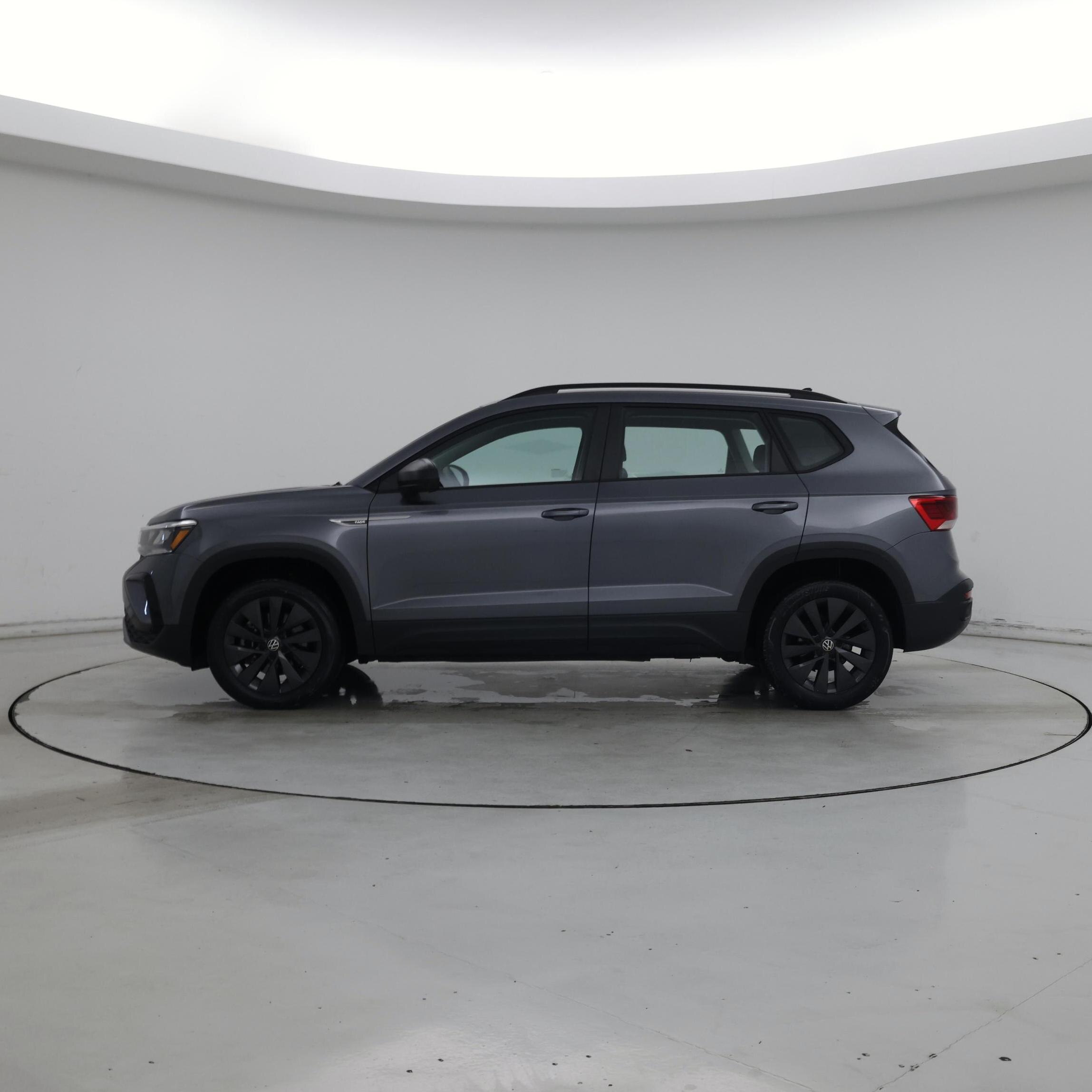 Thumbnail: 2022 Volkswagen Taos - 3
