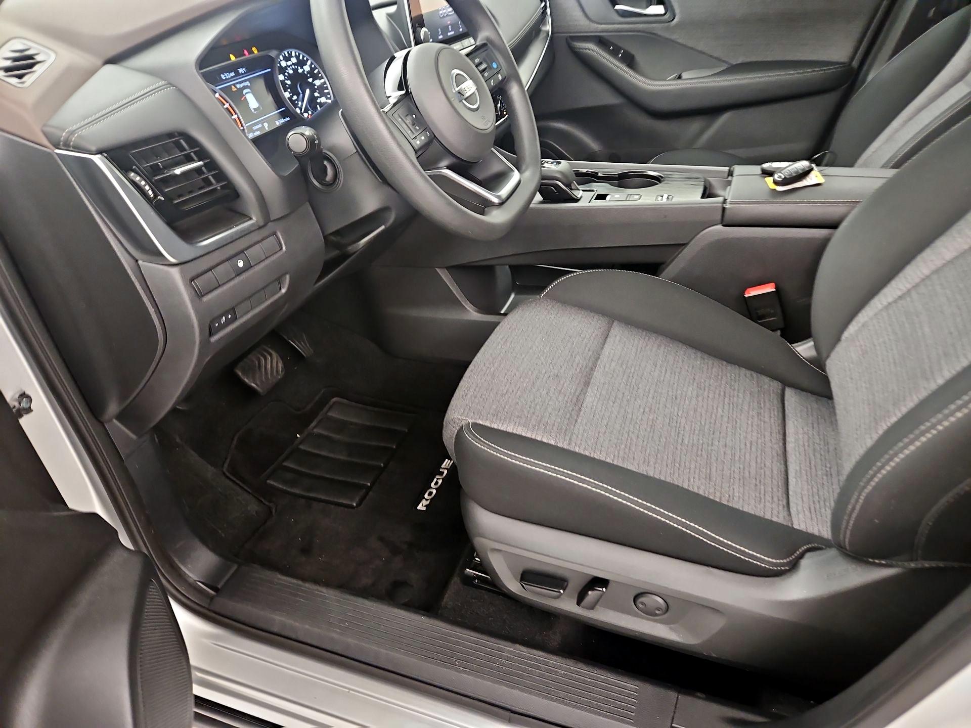 Thumbnail: 2021 Nissan Rogue - 11