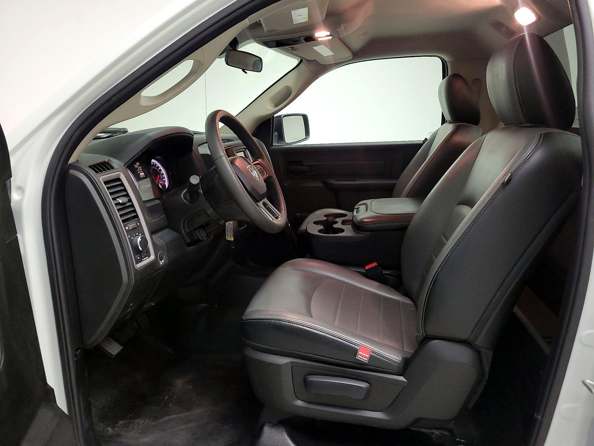 Thumbnail: 2023 RAM 1500 Classic - 11