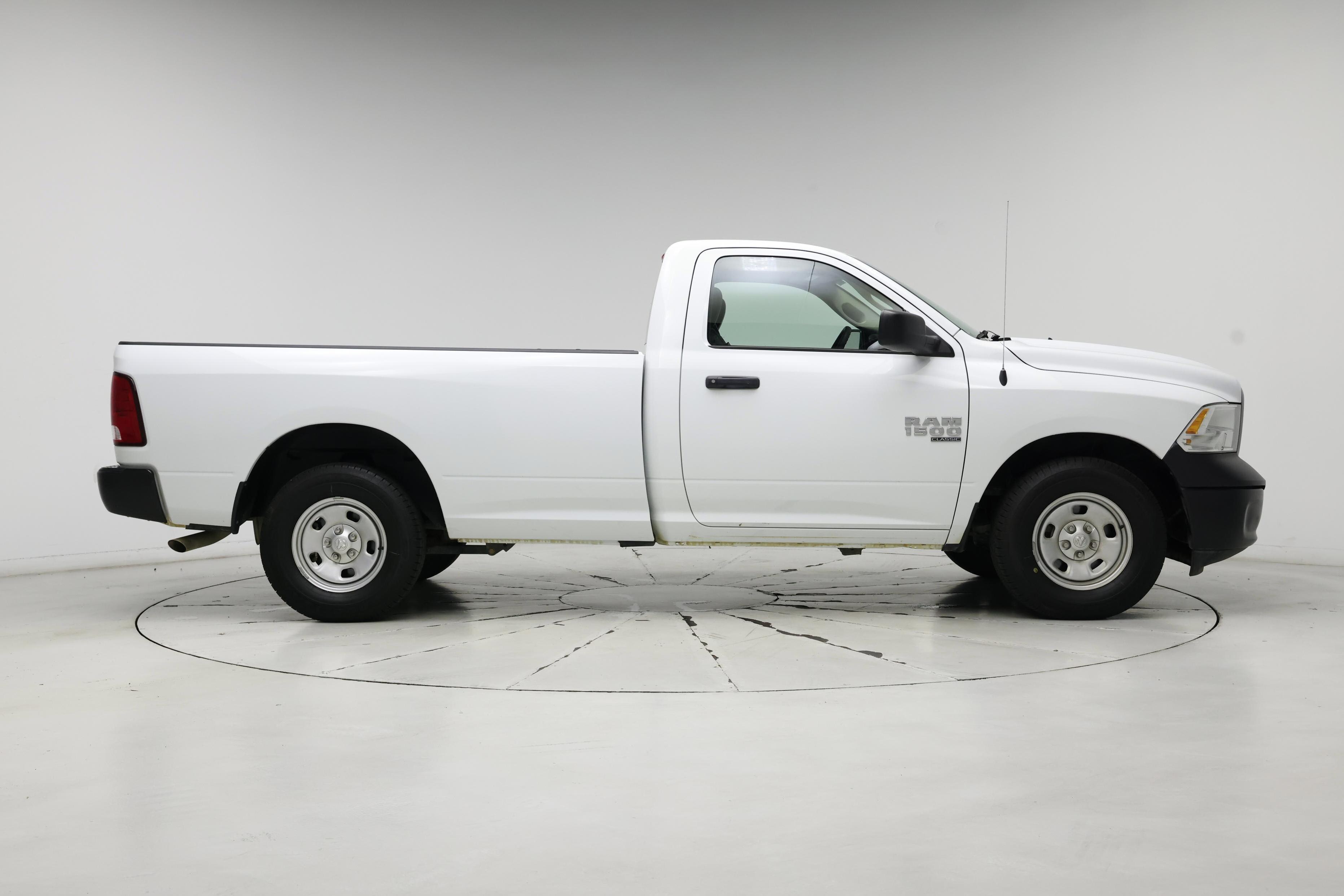 Thumbnail: 2023 RAM 1500 Classic - 7