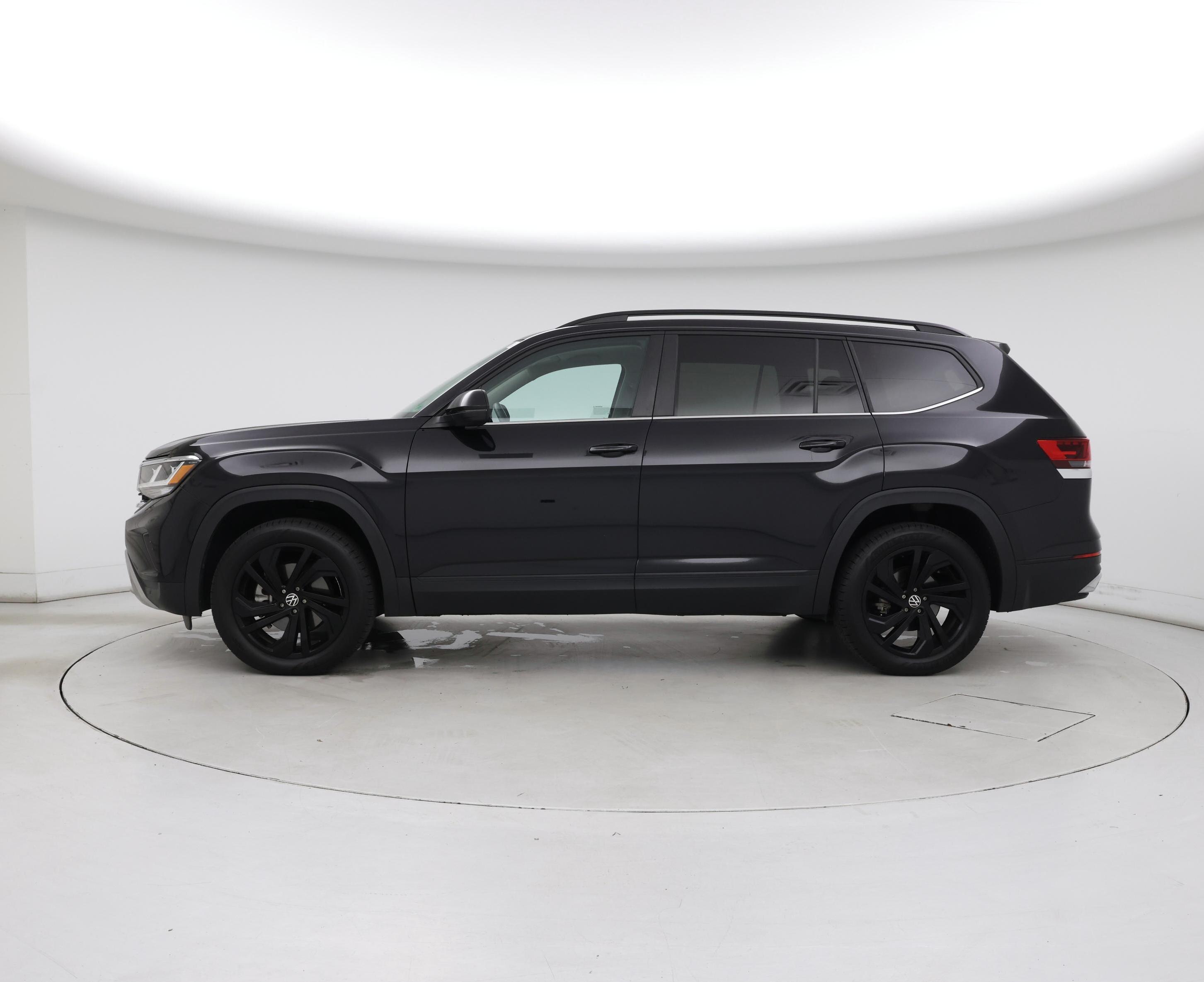 Thumbnail: 2022 Volkswagen Atlas - 3