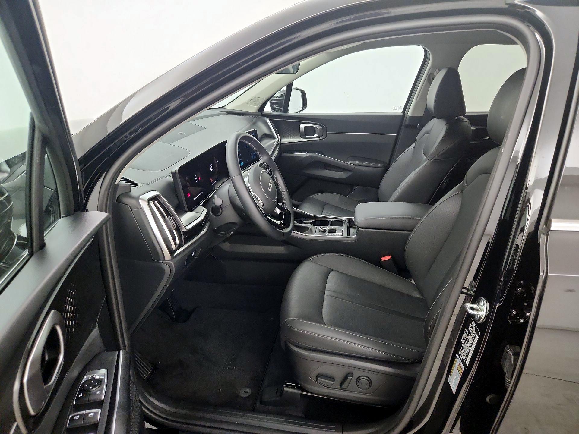 Thumbnail: 2025 Kia Sorento - 11