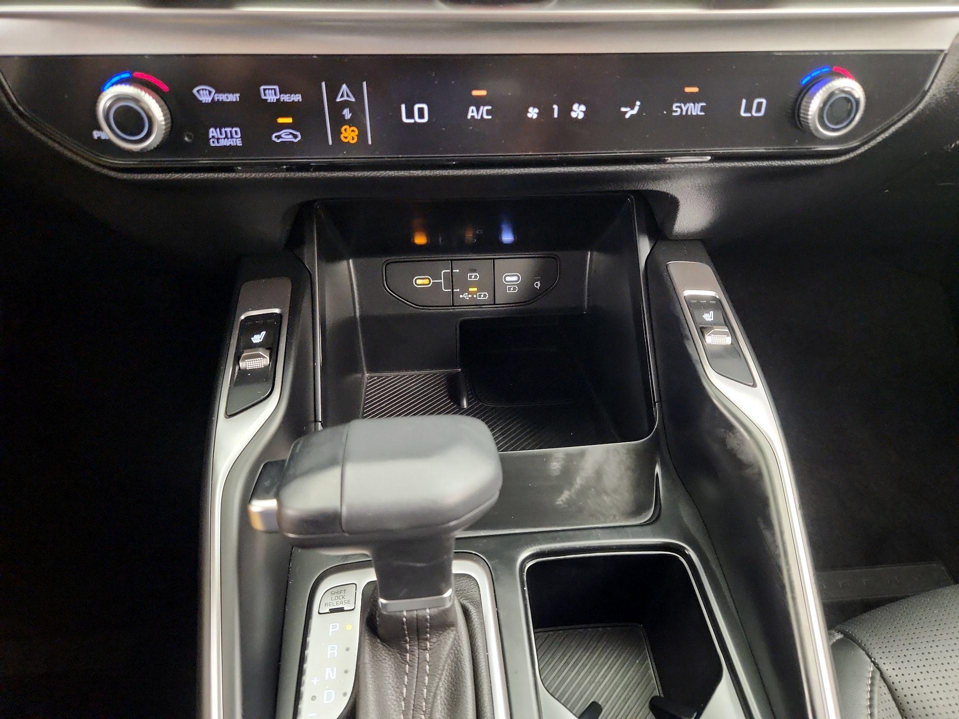 Thumbnail: 2025 Kia Sorento - 17