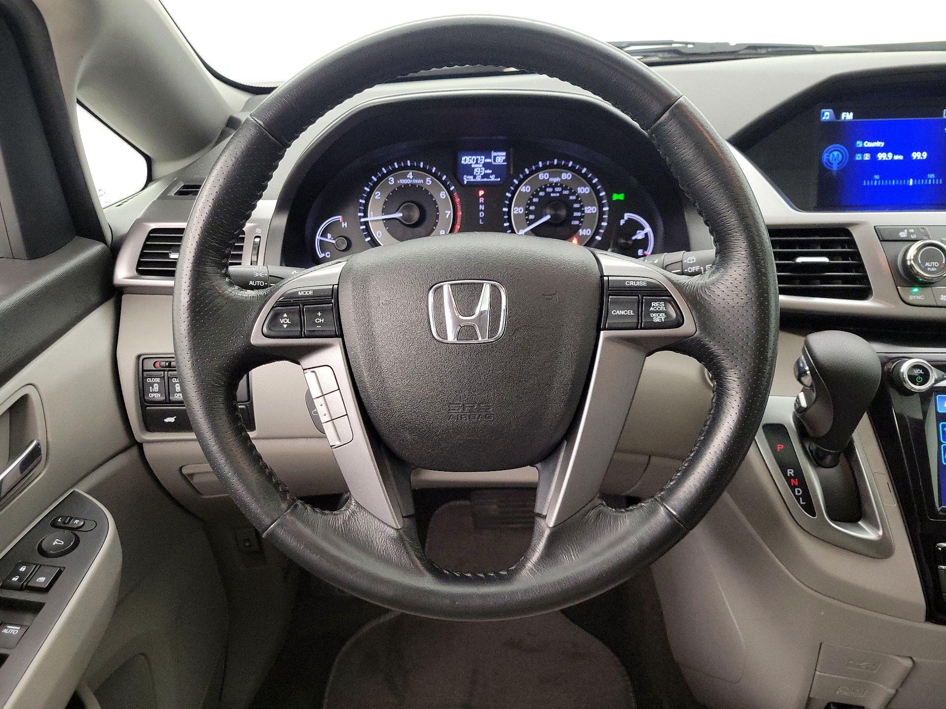 Thumbnail: 2014 Honda Odyssey - 10