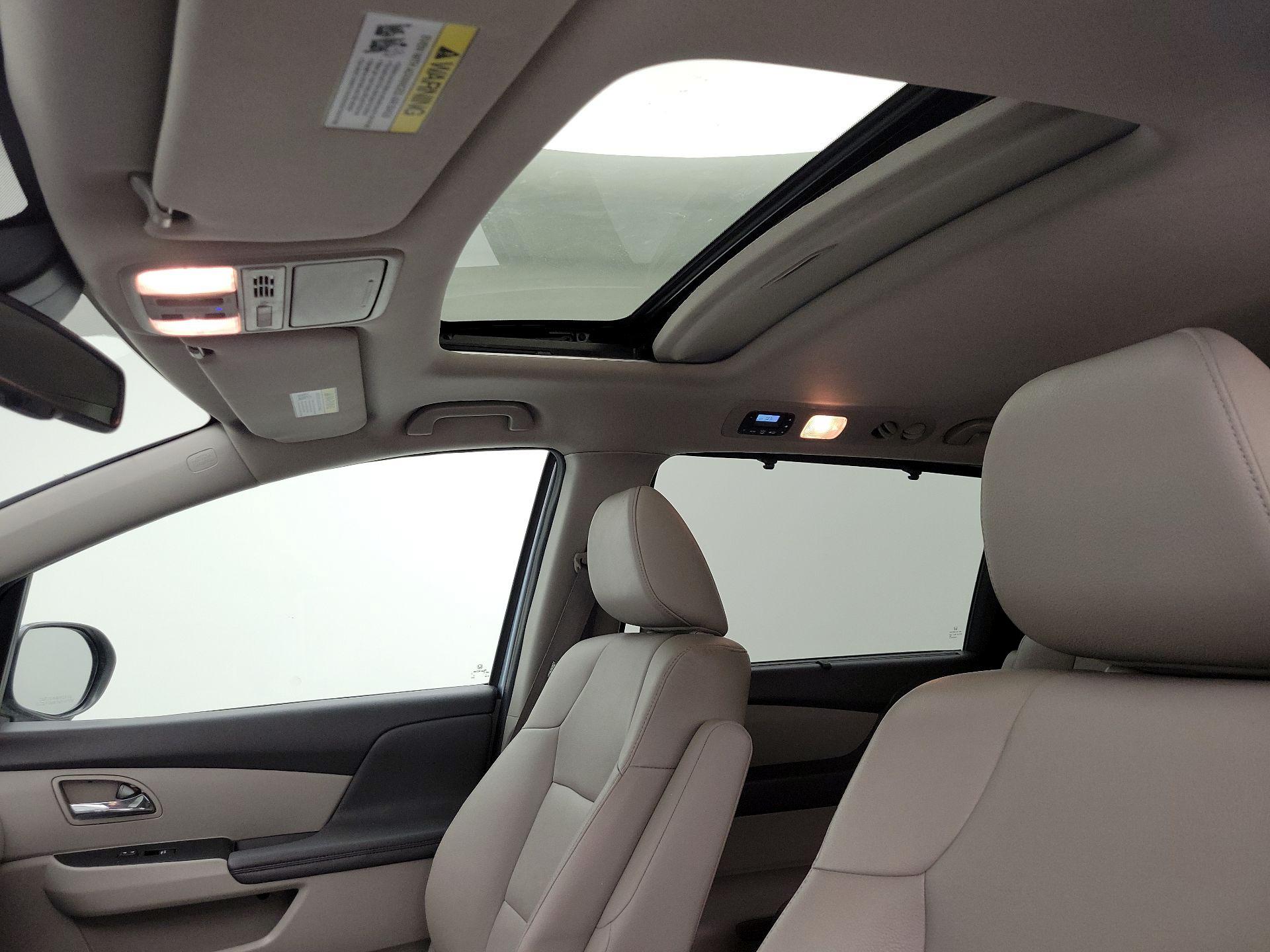 Thumbnail: 2014 Honda Odyssey - 19