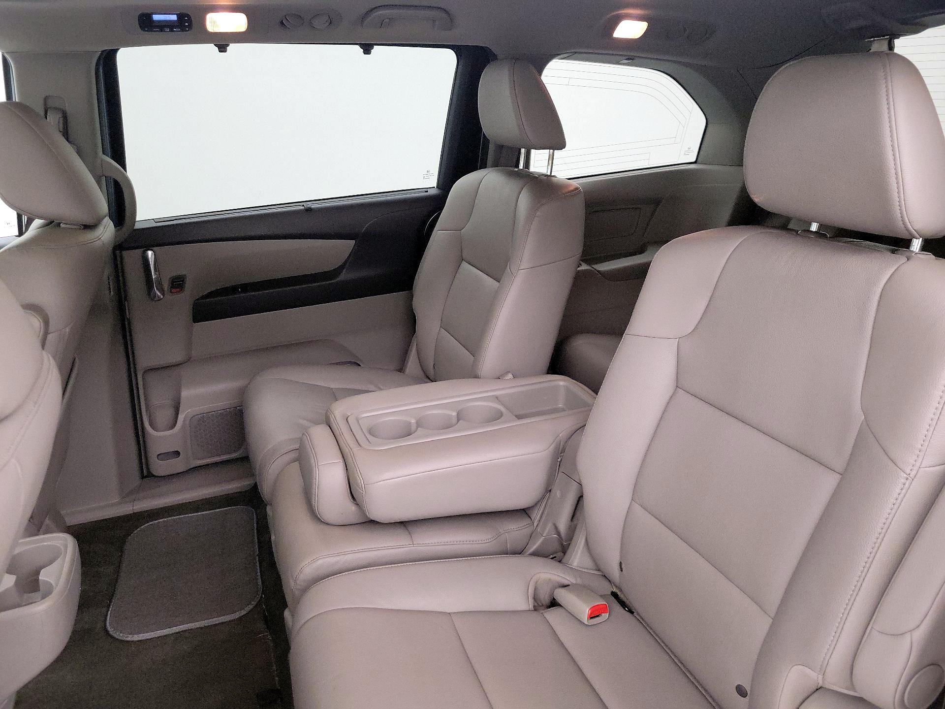 Thumbnail: 2014 Honda Odyssey - 20