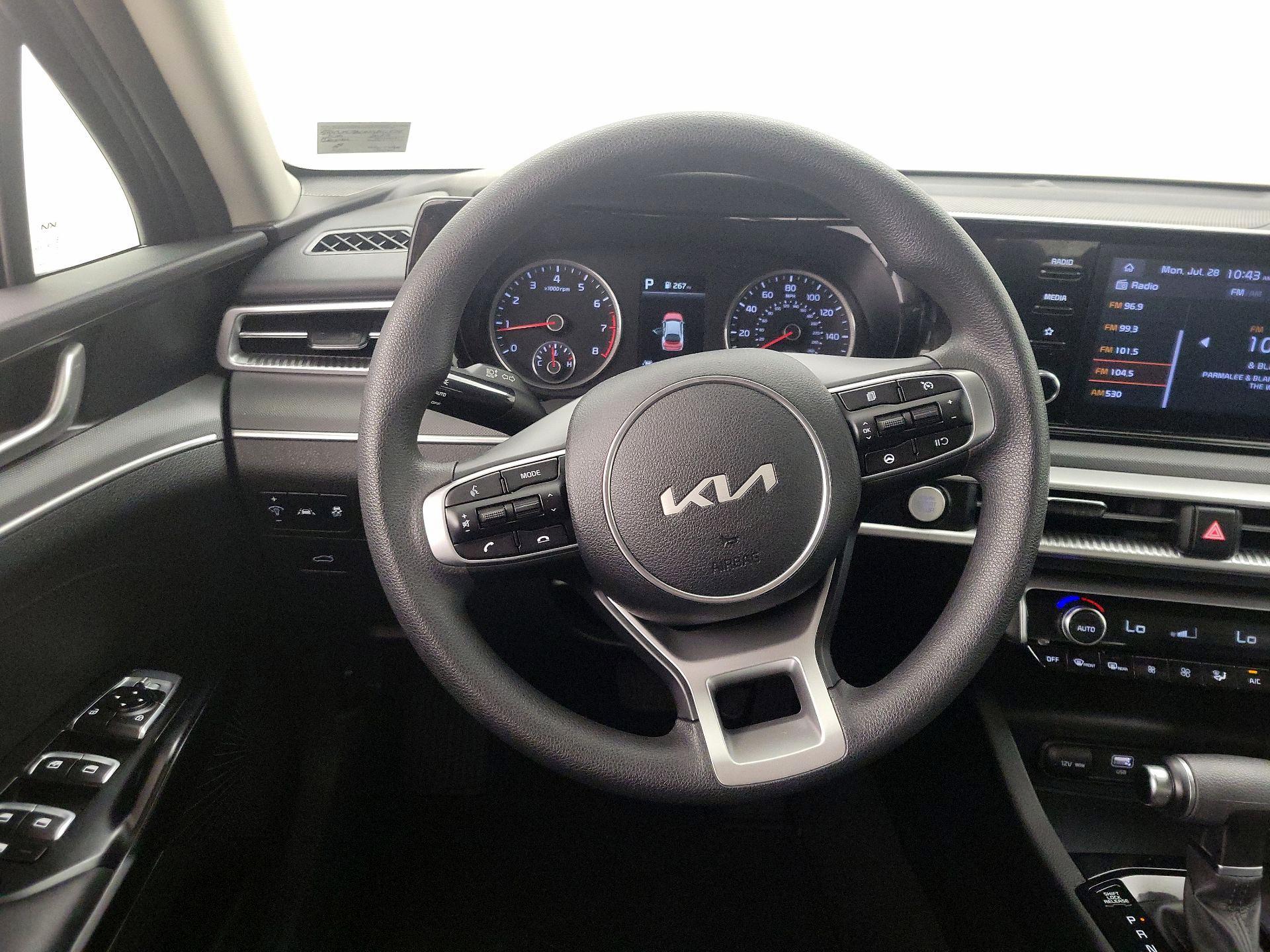 Thumbnail: 2022 Kia K5 - 10