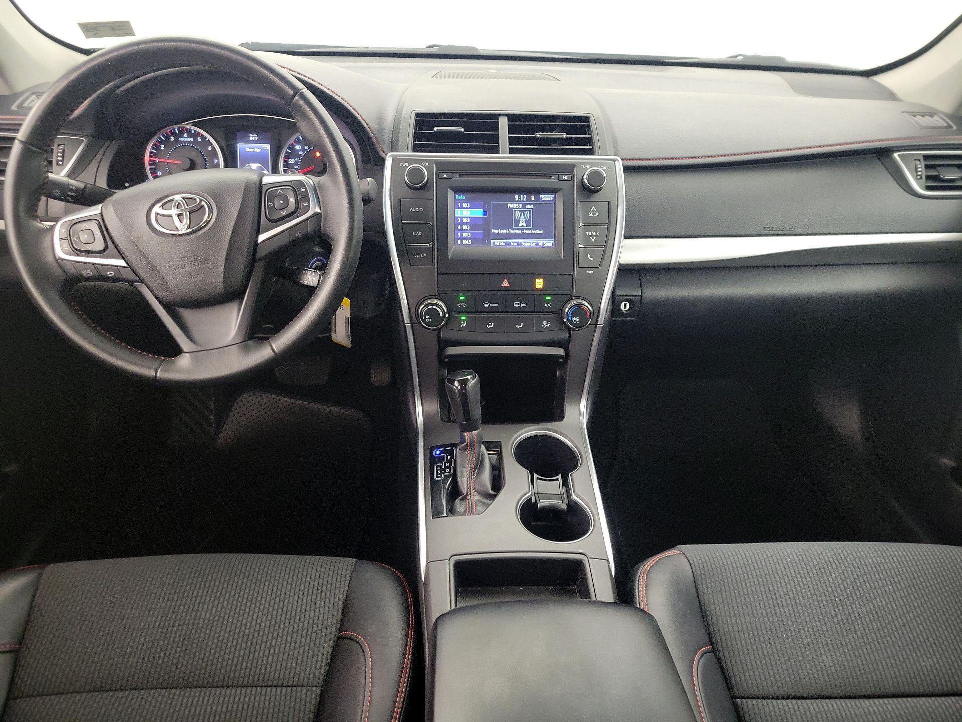 Thumbnail: 2016 Toyota Camry - 9