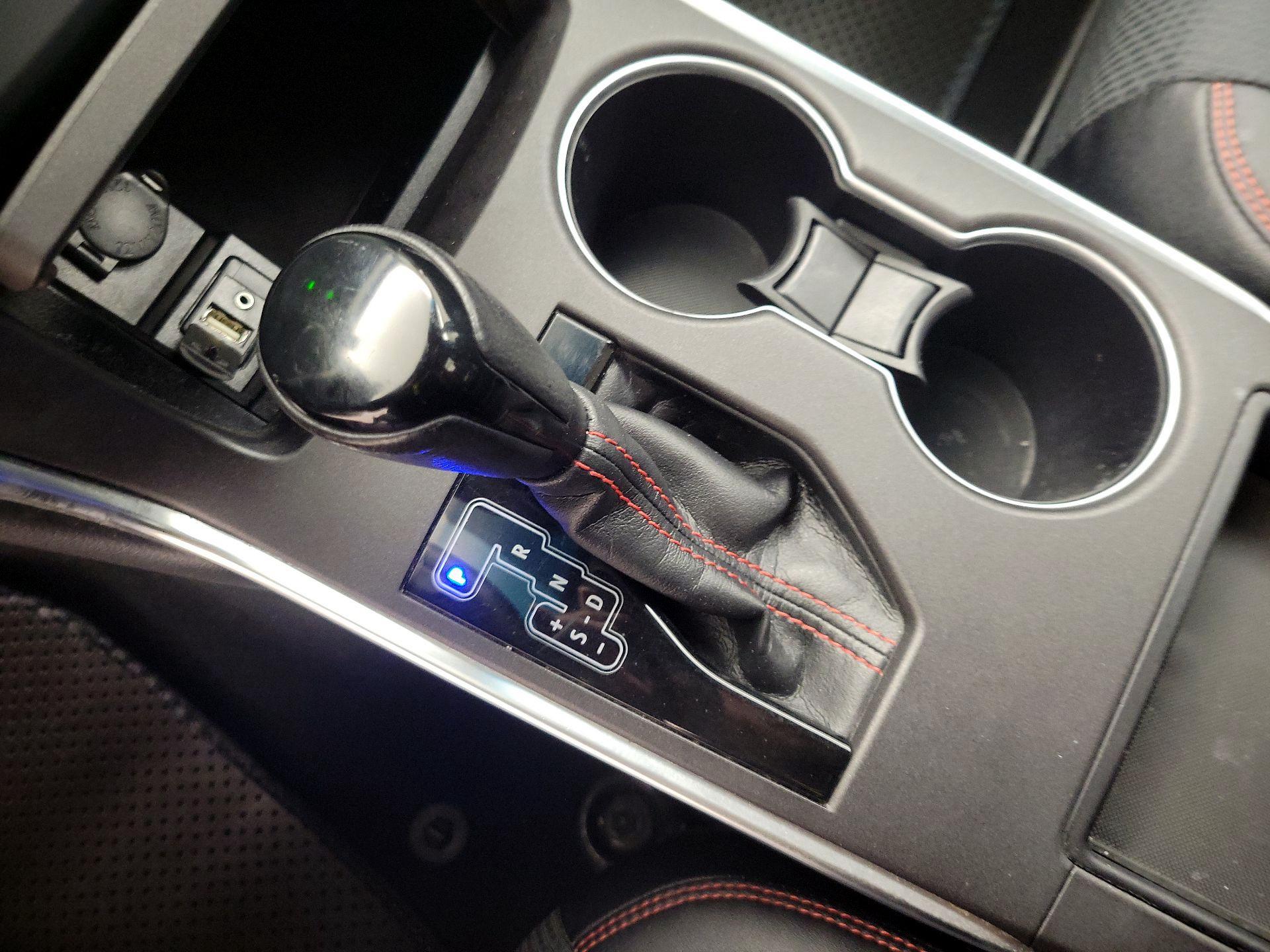 Thumbnail: 2016 Toyota Camry - 17