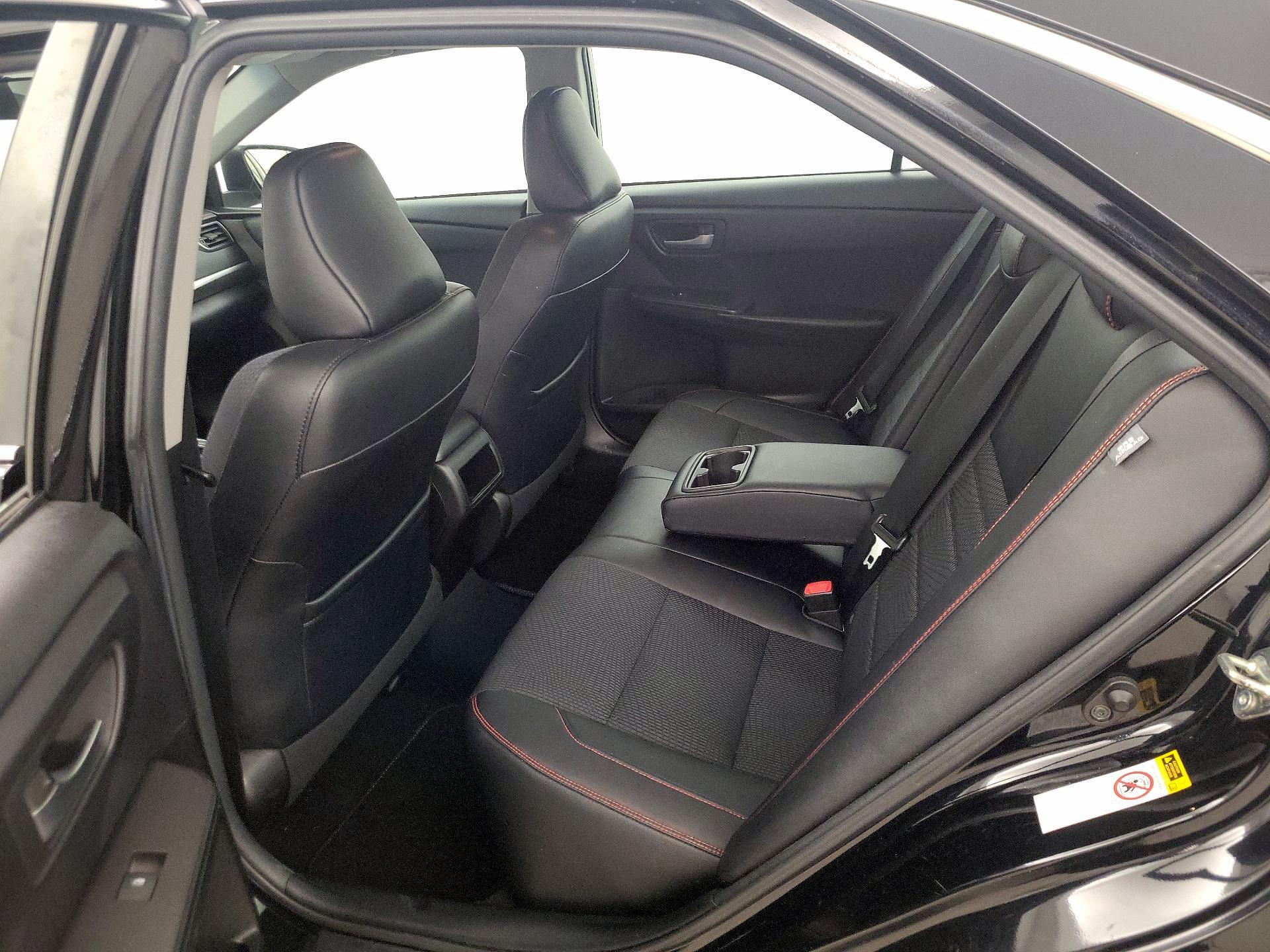 Thumbnail: 2016 Toyota Camry - 19