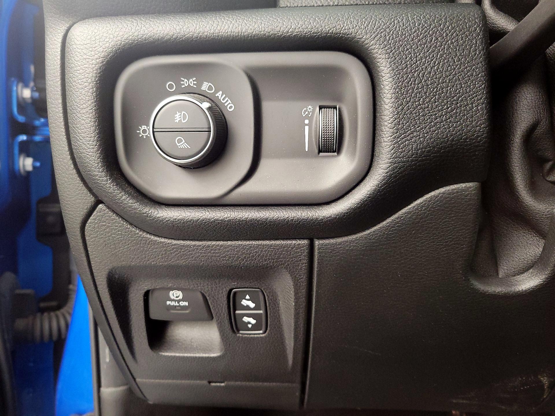 Thumbnail: 2021 RAM 1500 - 13