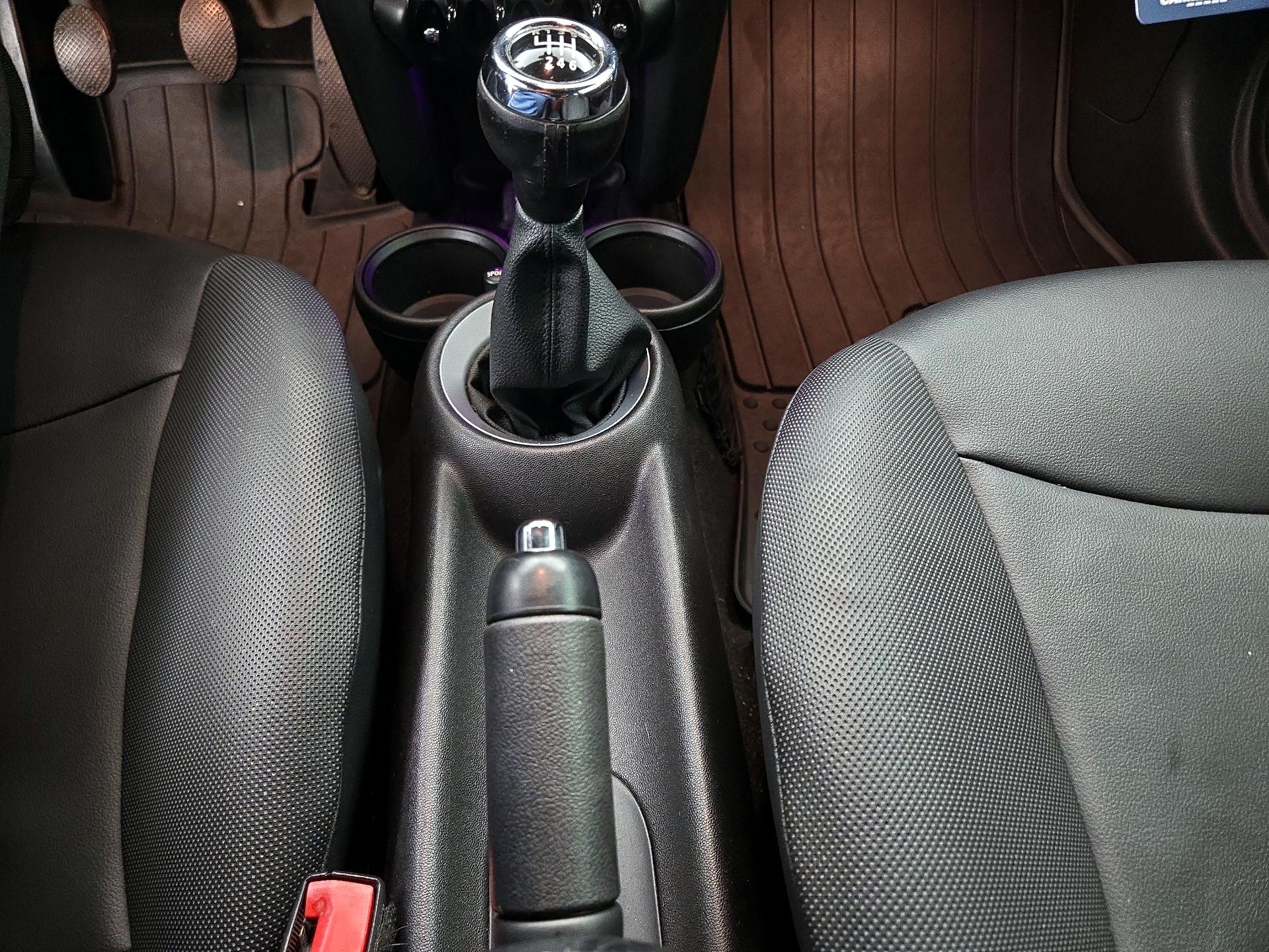 Thumbnail: 2014 MINI Cooper Coupe - 15