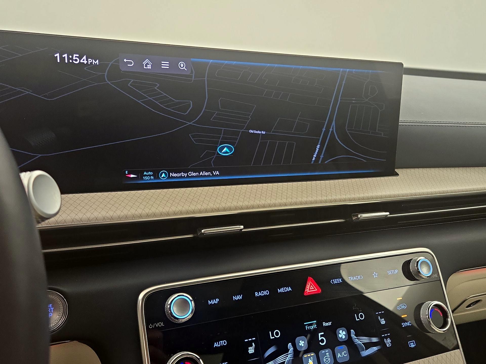 Thumbnail: 2025 Genesis GV80 - 14