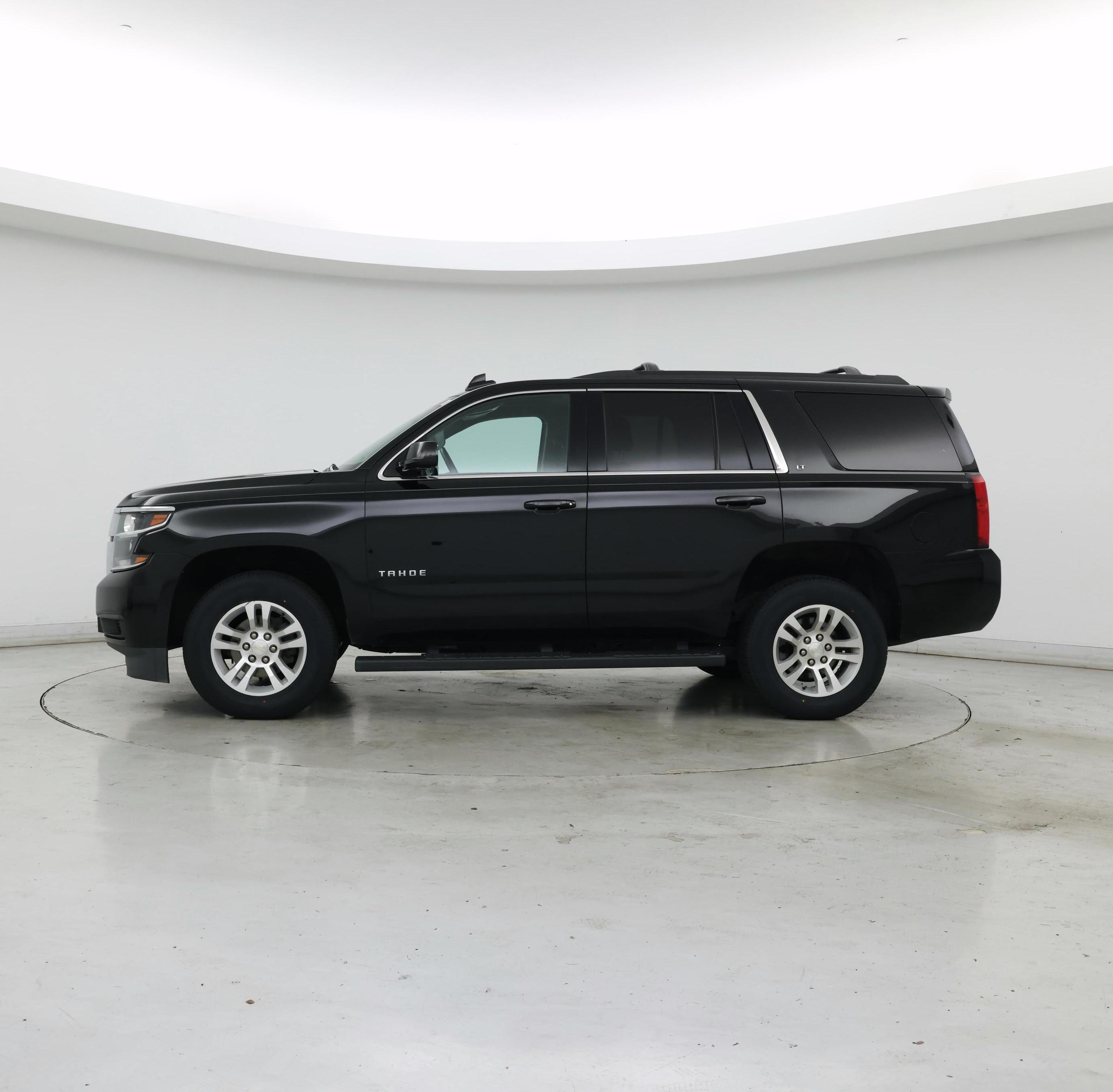 Thumbnail: 2018 Chevrolet Tahoe - 3