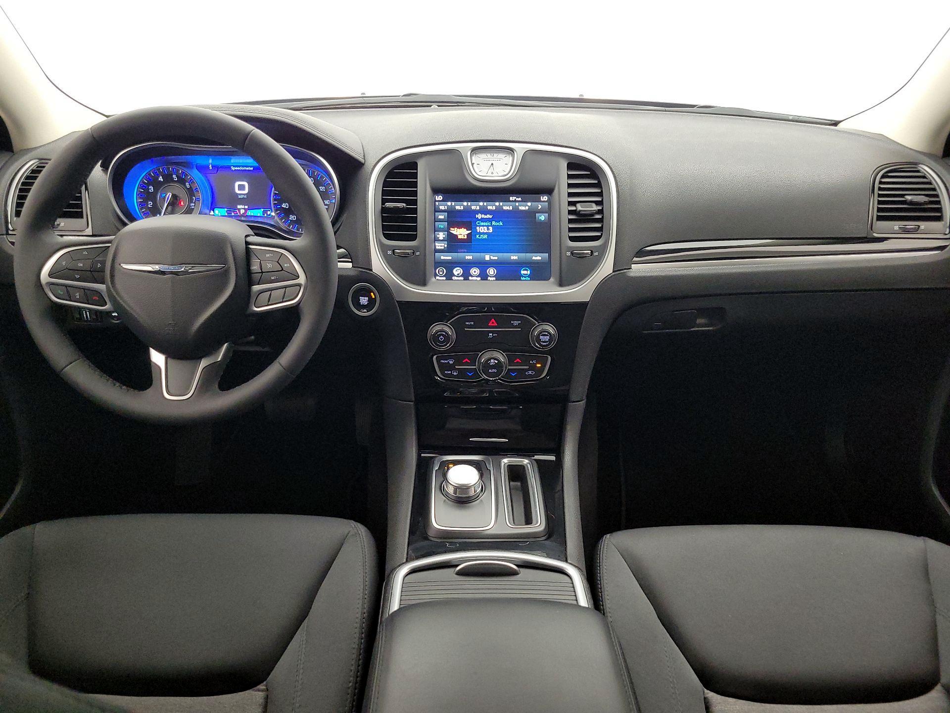 Thumbnail: 2023 Chrysler 300 - 9