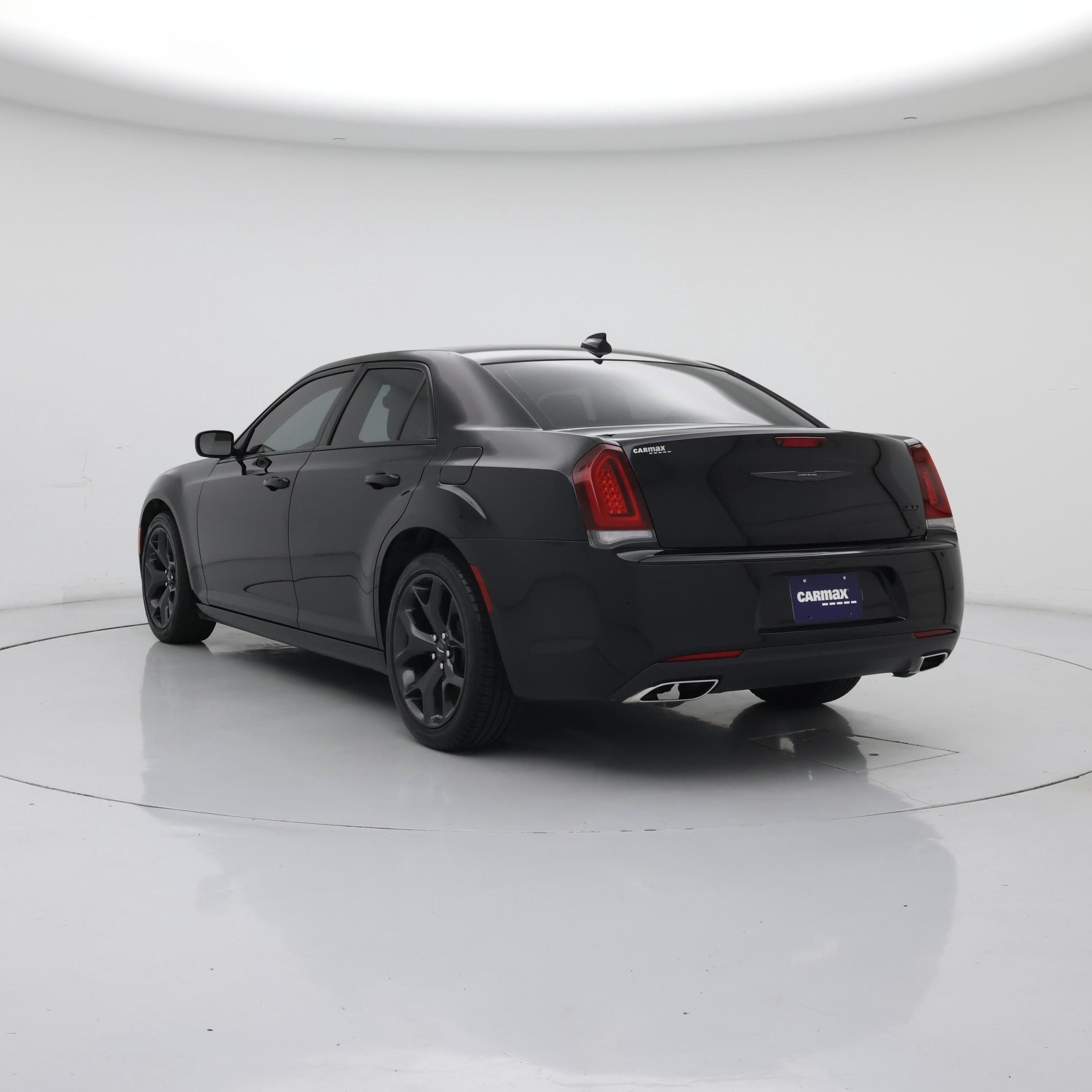 Thumbnail: 2023 Chrysler 300 - 2