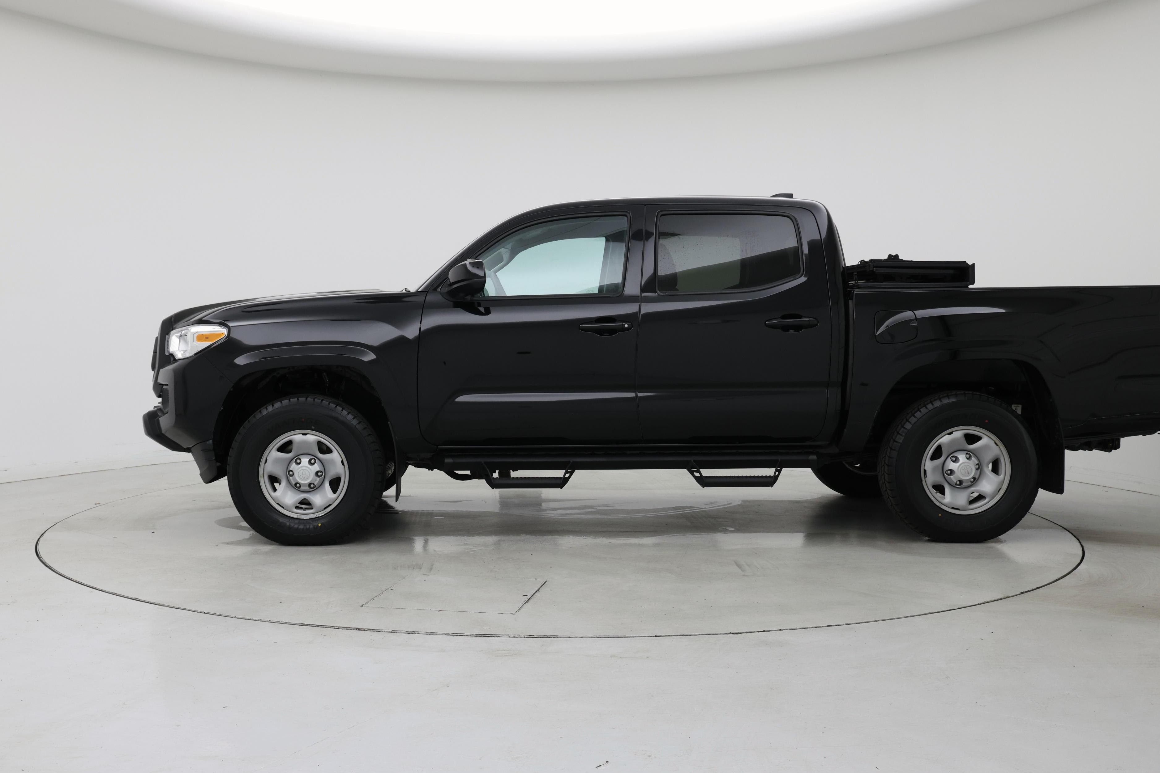 Thumbnail: 2022 Toyota Tacoma - 3