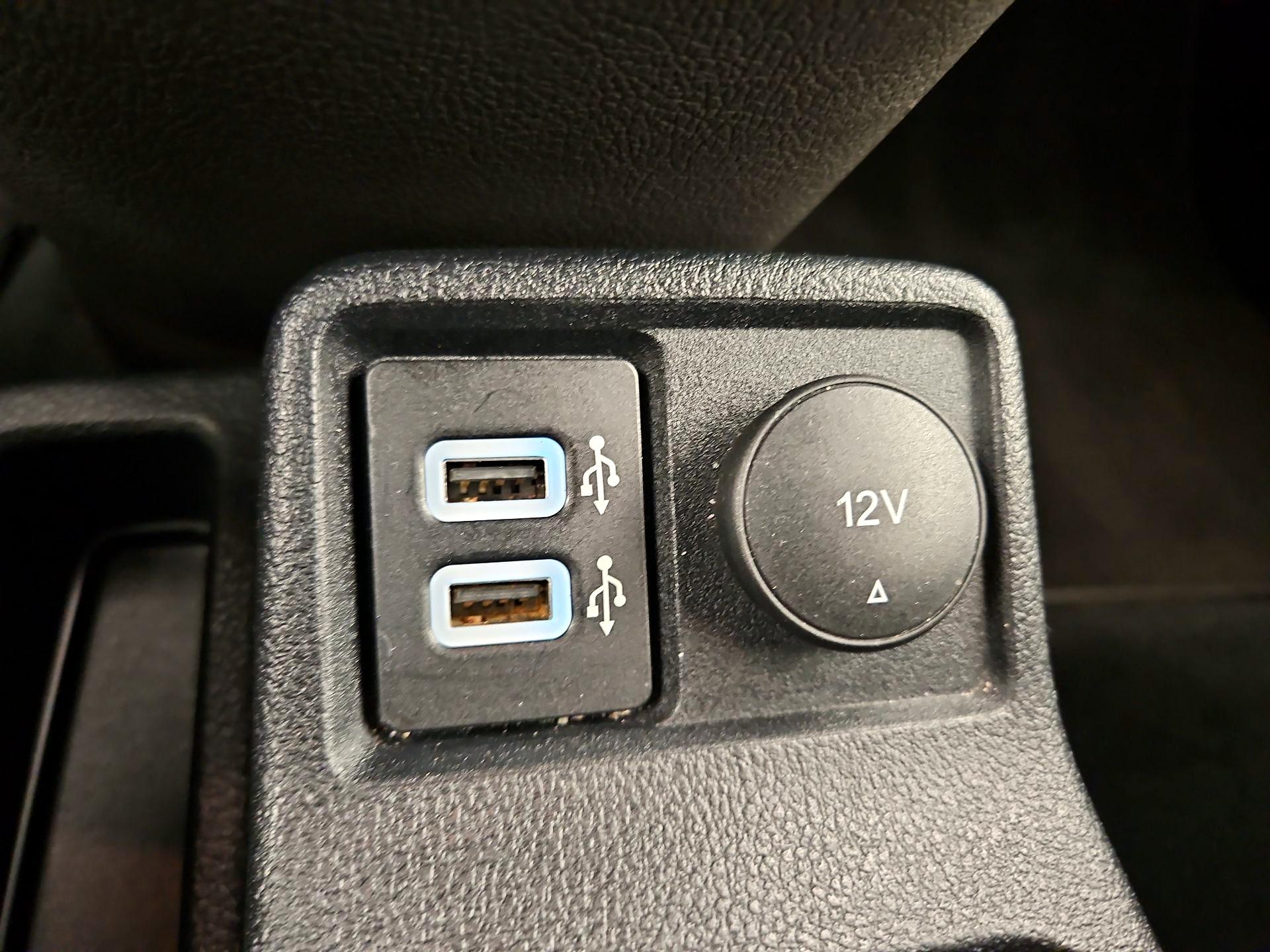 Thumbnail: 2020 Ford Transit Series - 19