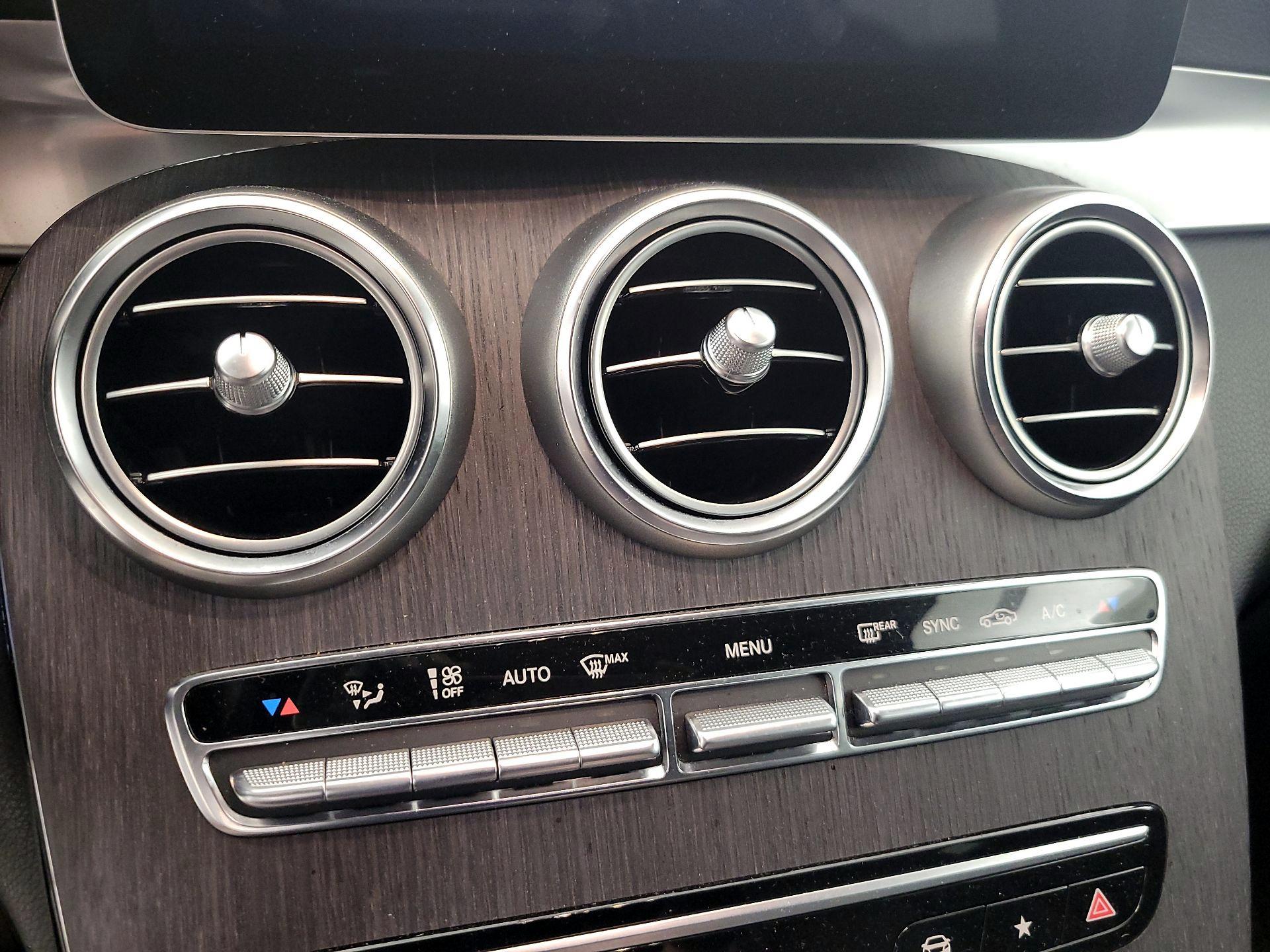 Thumbnail: 2020 Mercedes-Benz GLC - 16