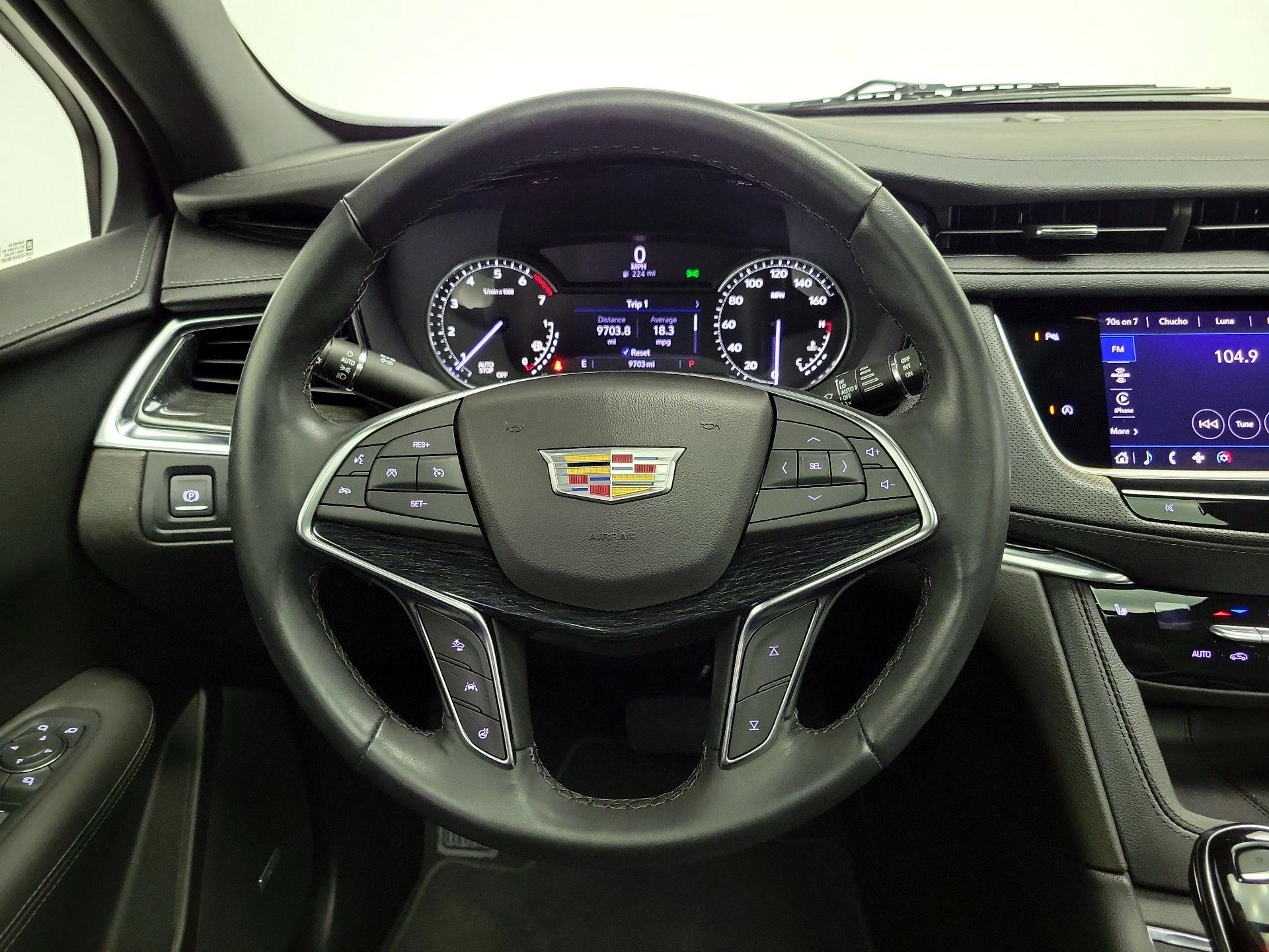 Thumbnail: 2022 Cadillac XT5 - 10