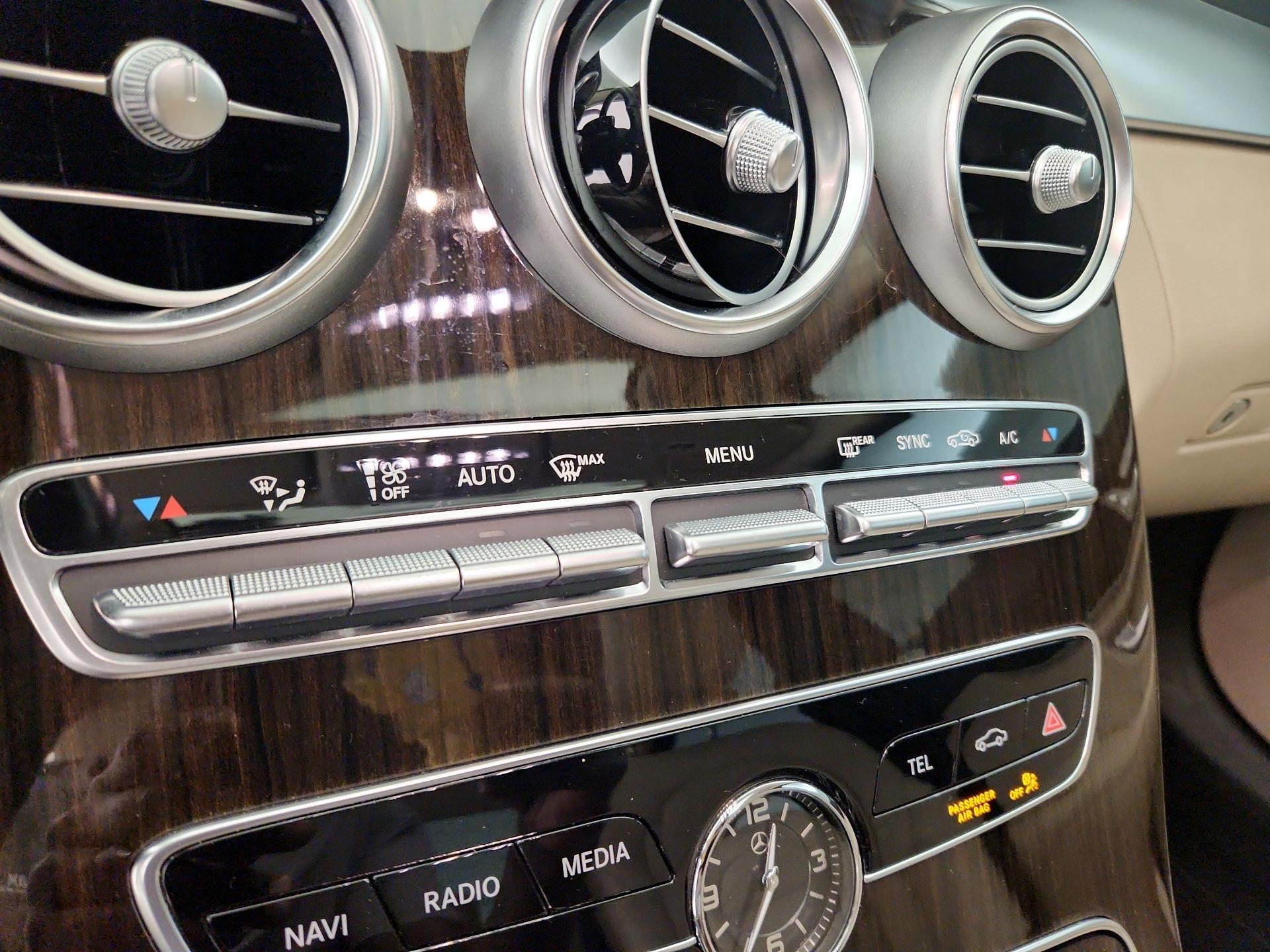 Thumbnail: 2021 Mercedes-Benz C-Class - 16