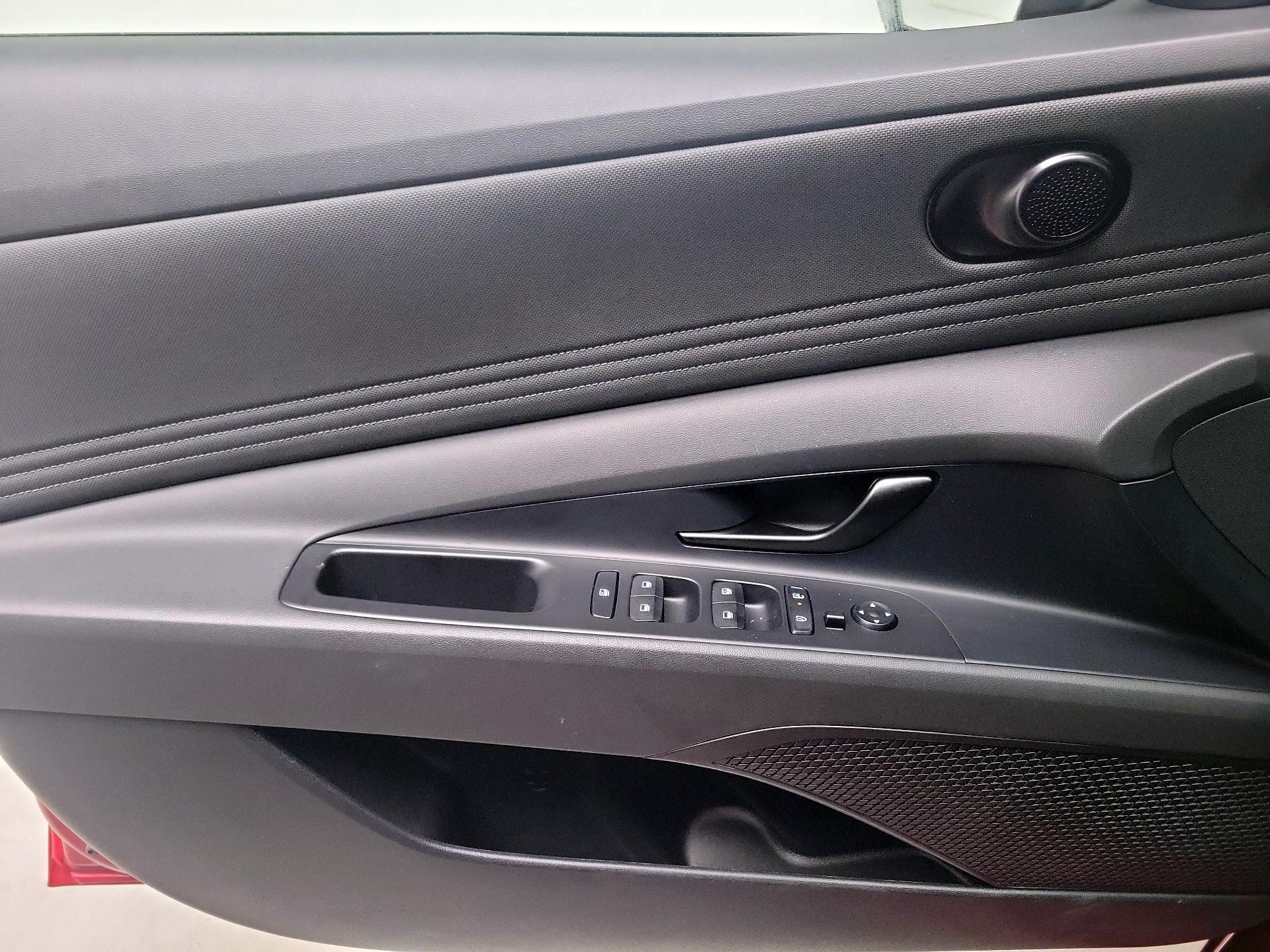 Thumbnail: 2025 Hyundai Elantra - 12