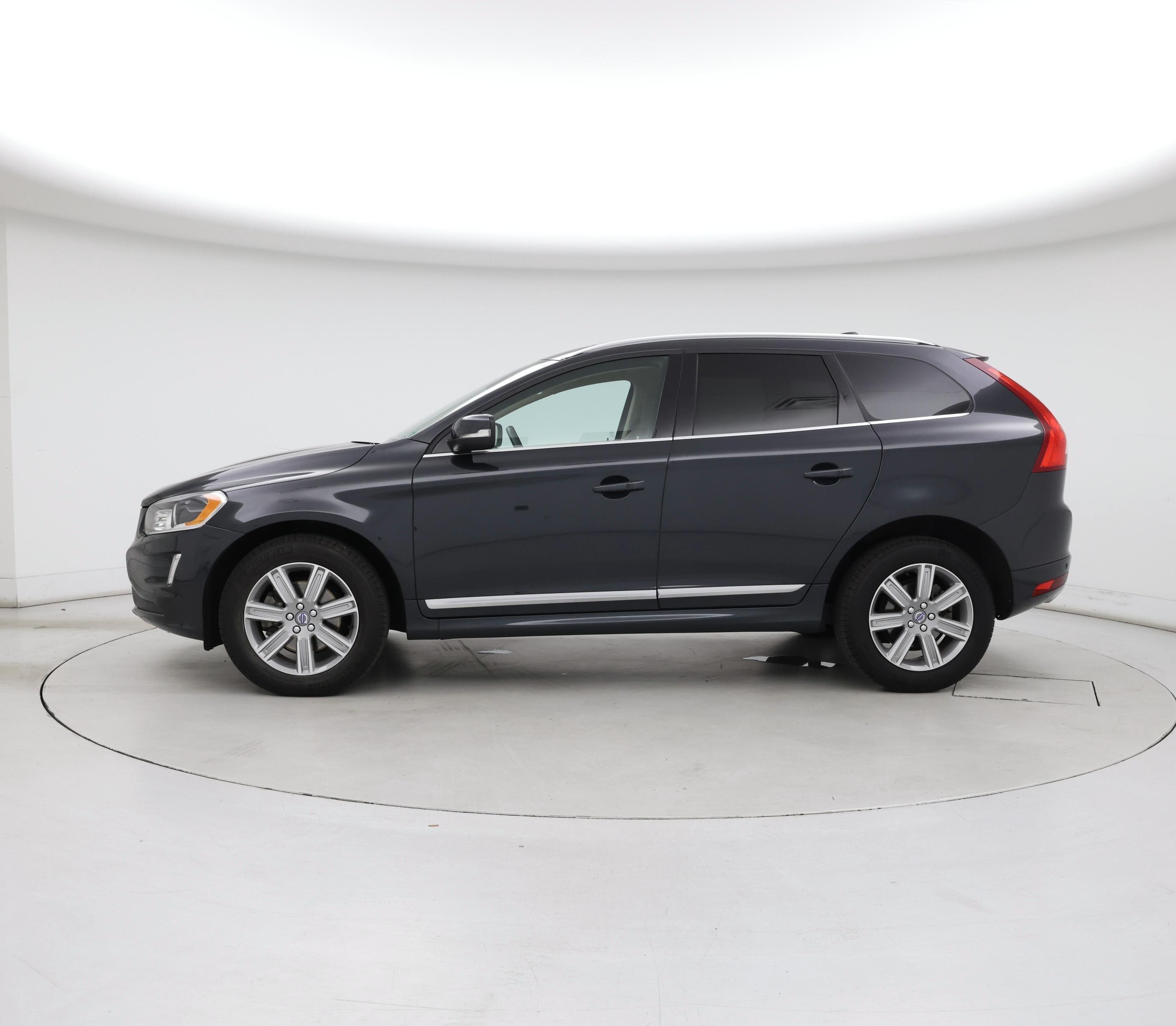 Thumbnail: 2016 Volvo XC60 - 3