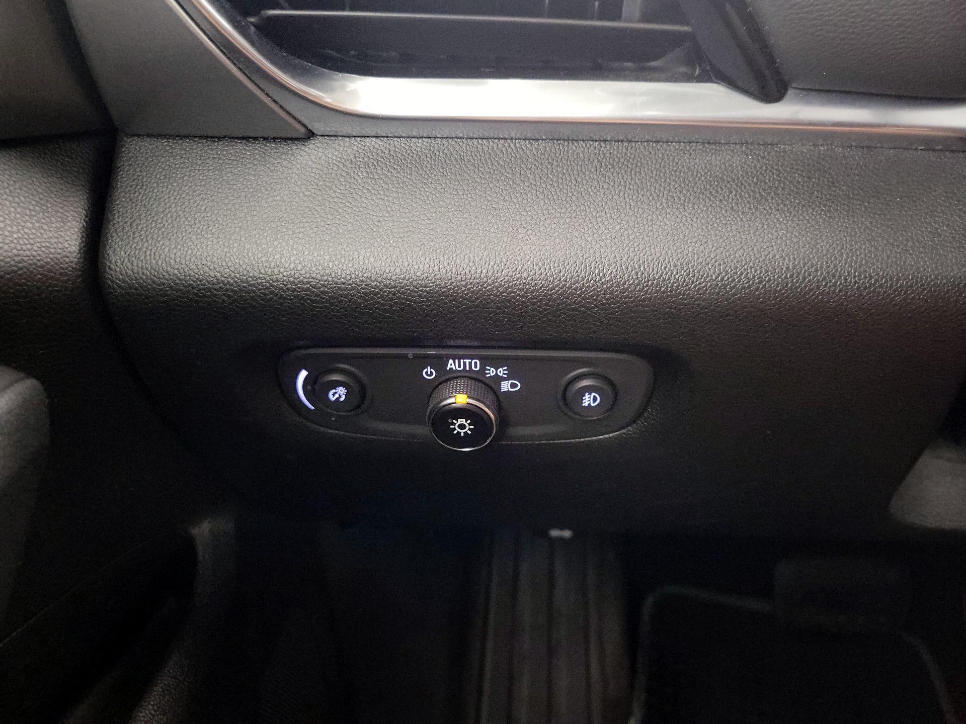 Thumbnail: 2019 Chevrolet Traverse - 13