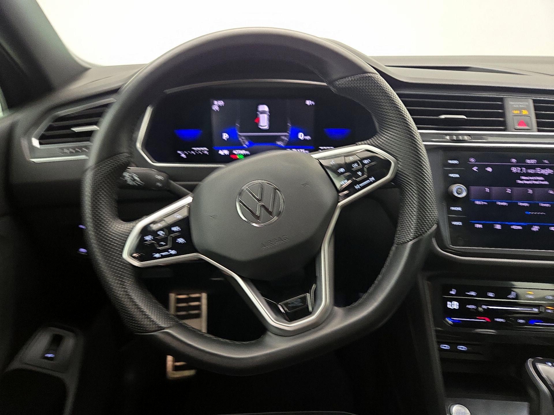 Thumbnail: 2022 Volkswagen Tiguan - 10