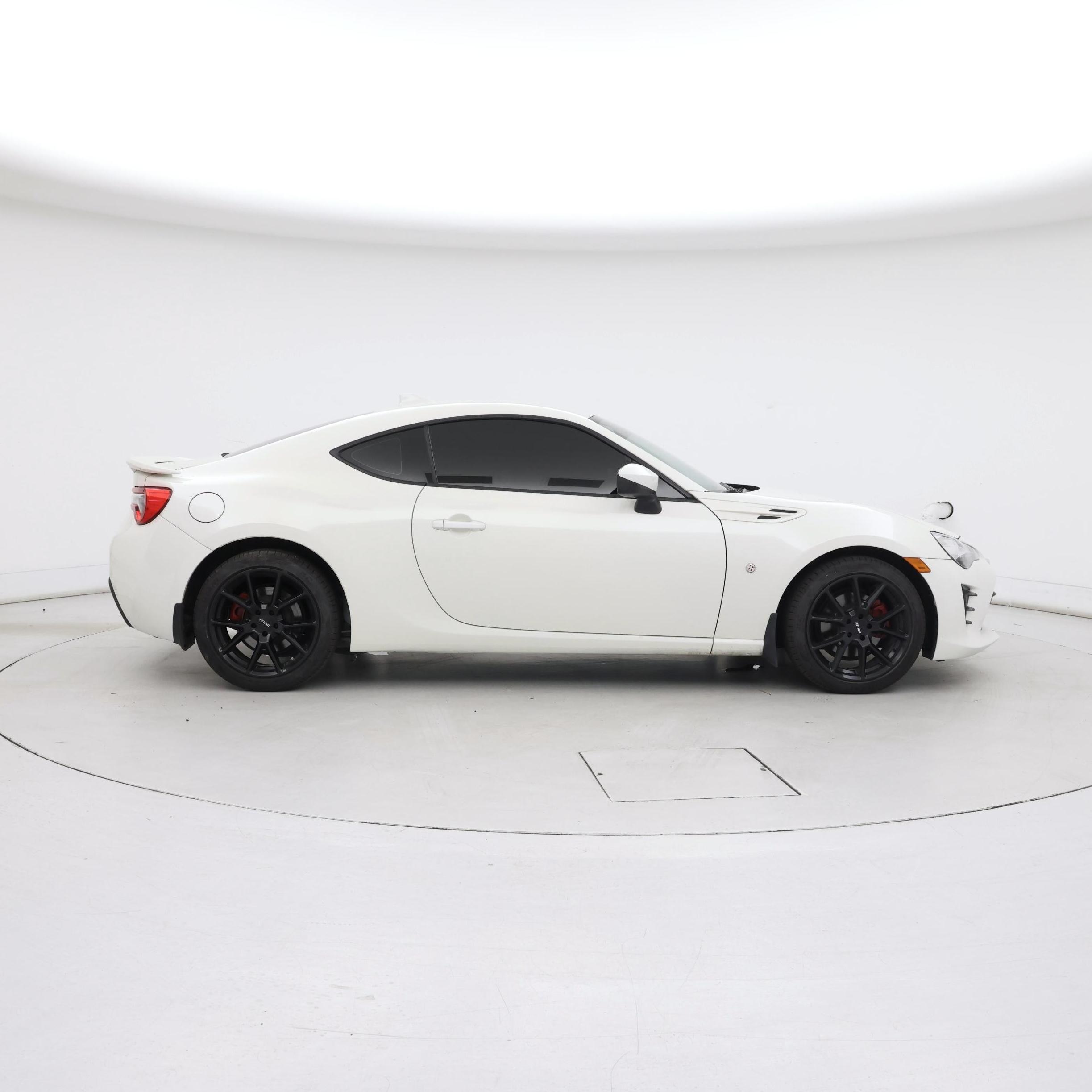 Thumbnail: 2019 Toyota 86 - 7