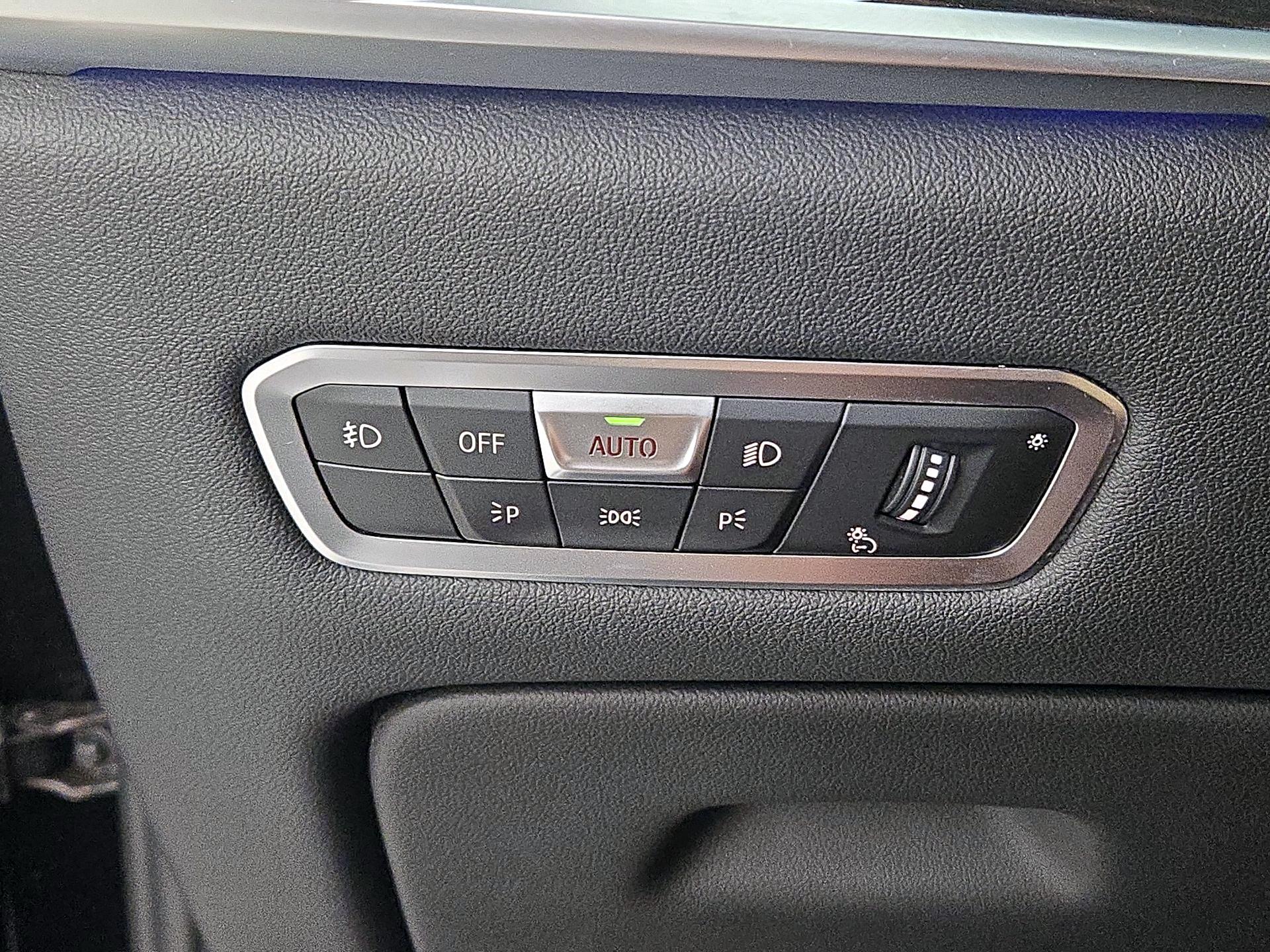 Thumbnail: 2019 BMW X7 - 13