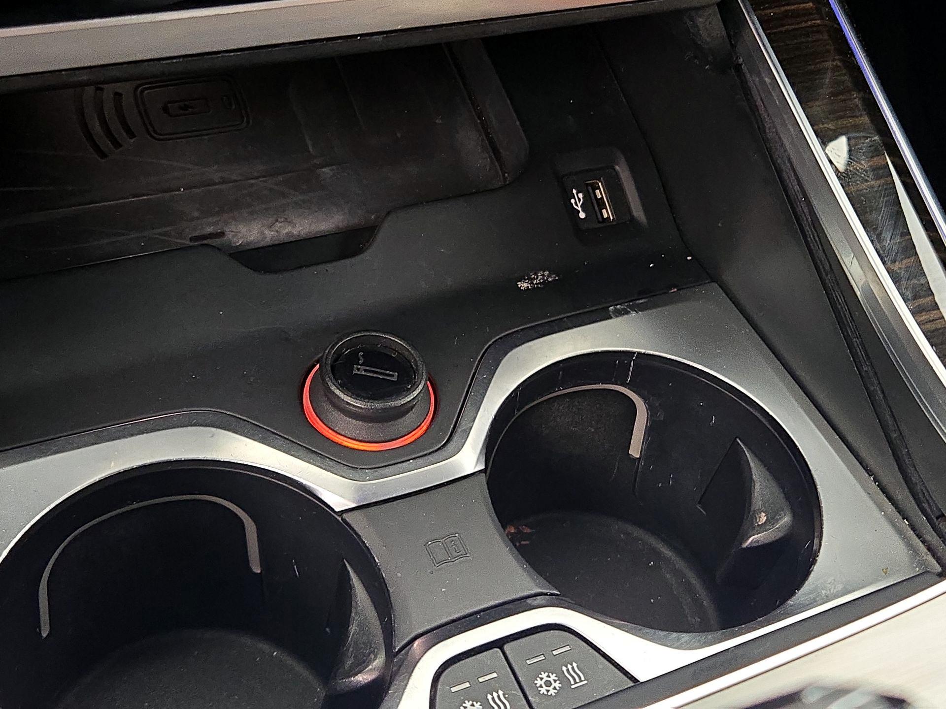 Thumbnail: 2019 BMW X7 - 19