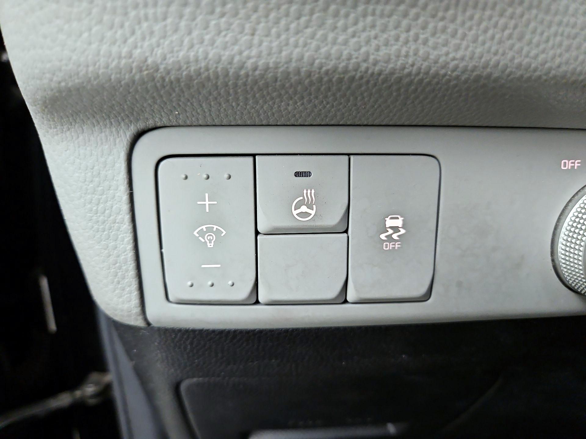 Thumbnail: 2016 Kia Soul - 13