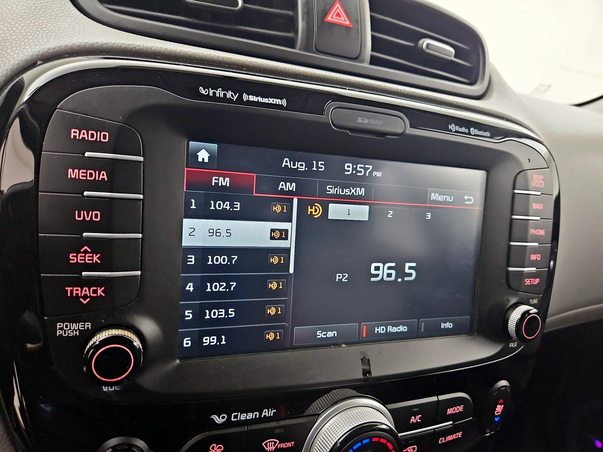 Thumbnail: 2016 Kia Soul - 16