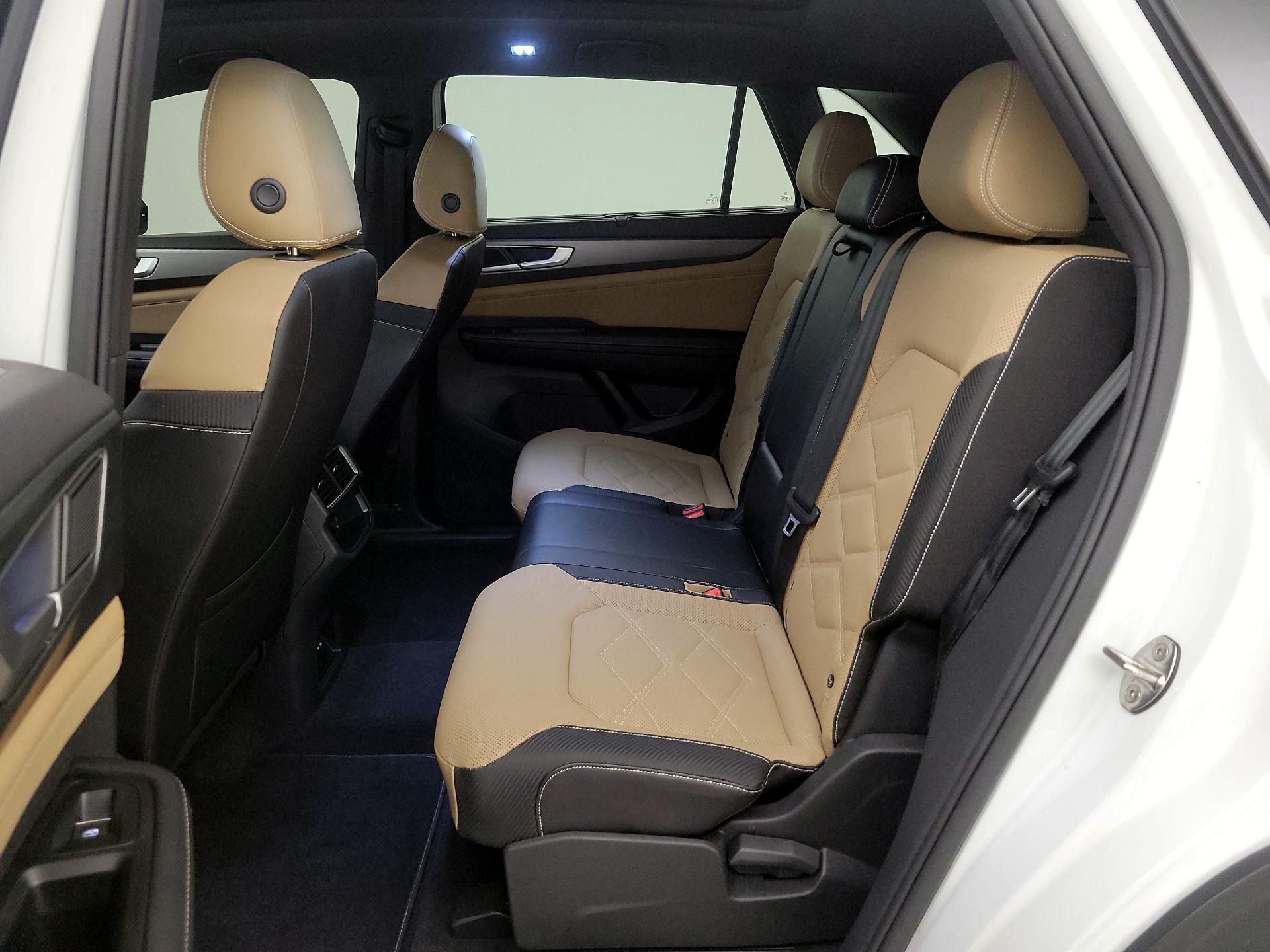 Thumbnail: 2024 Volkswagen Atlas - 20