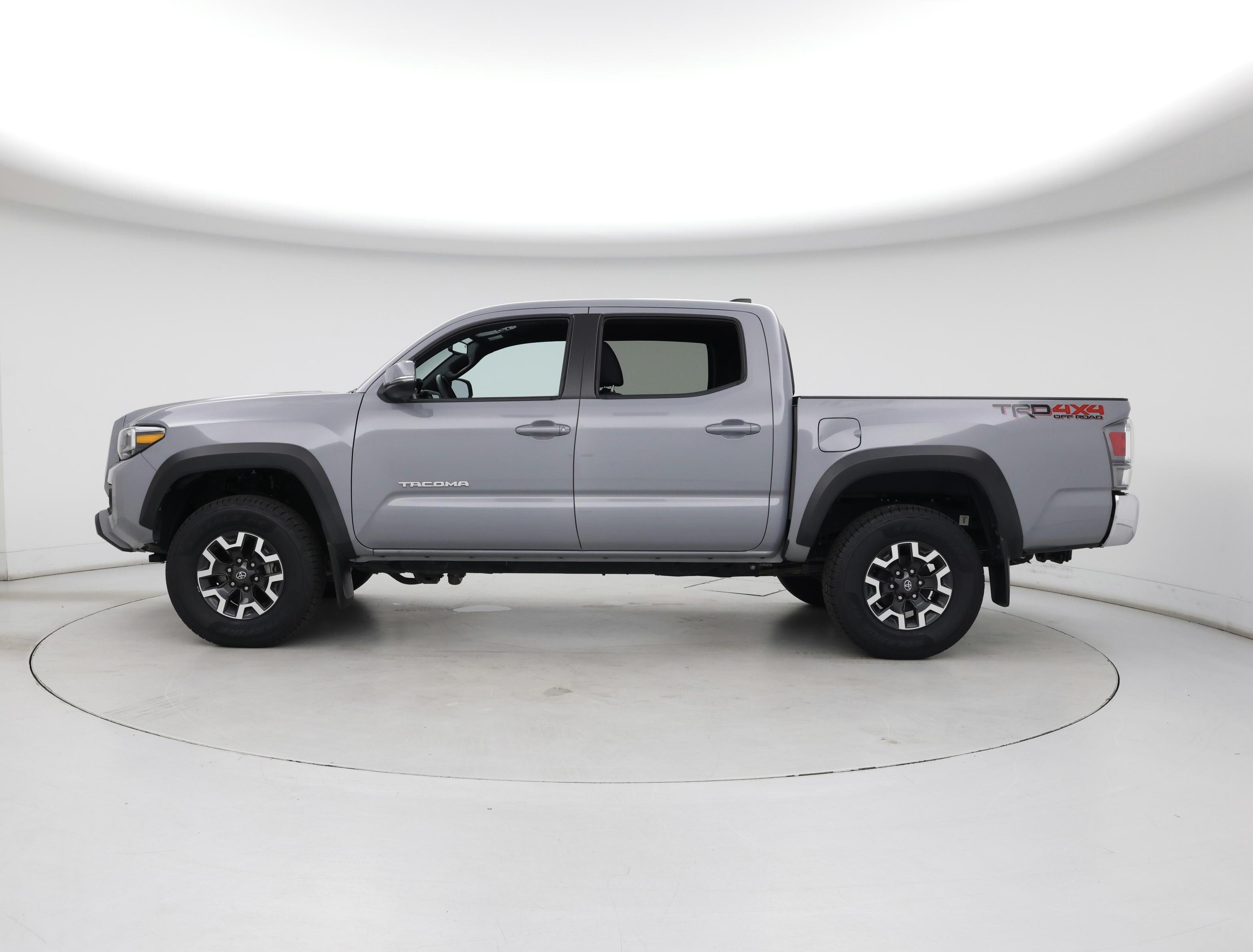 Thumbnail: 2021 Toyota Tacoma - 3