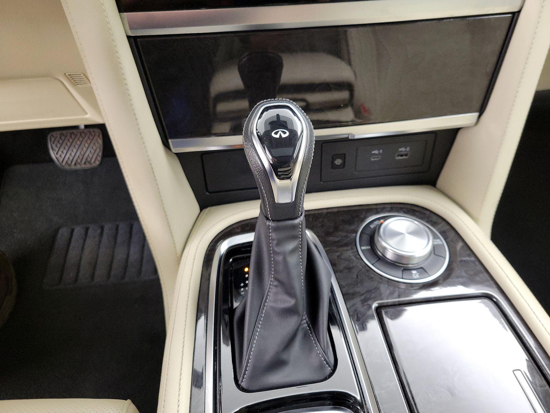 Thumbnail: 2023 INFINITI QX80 - 18