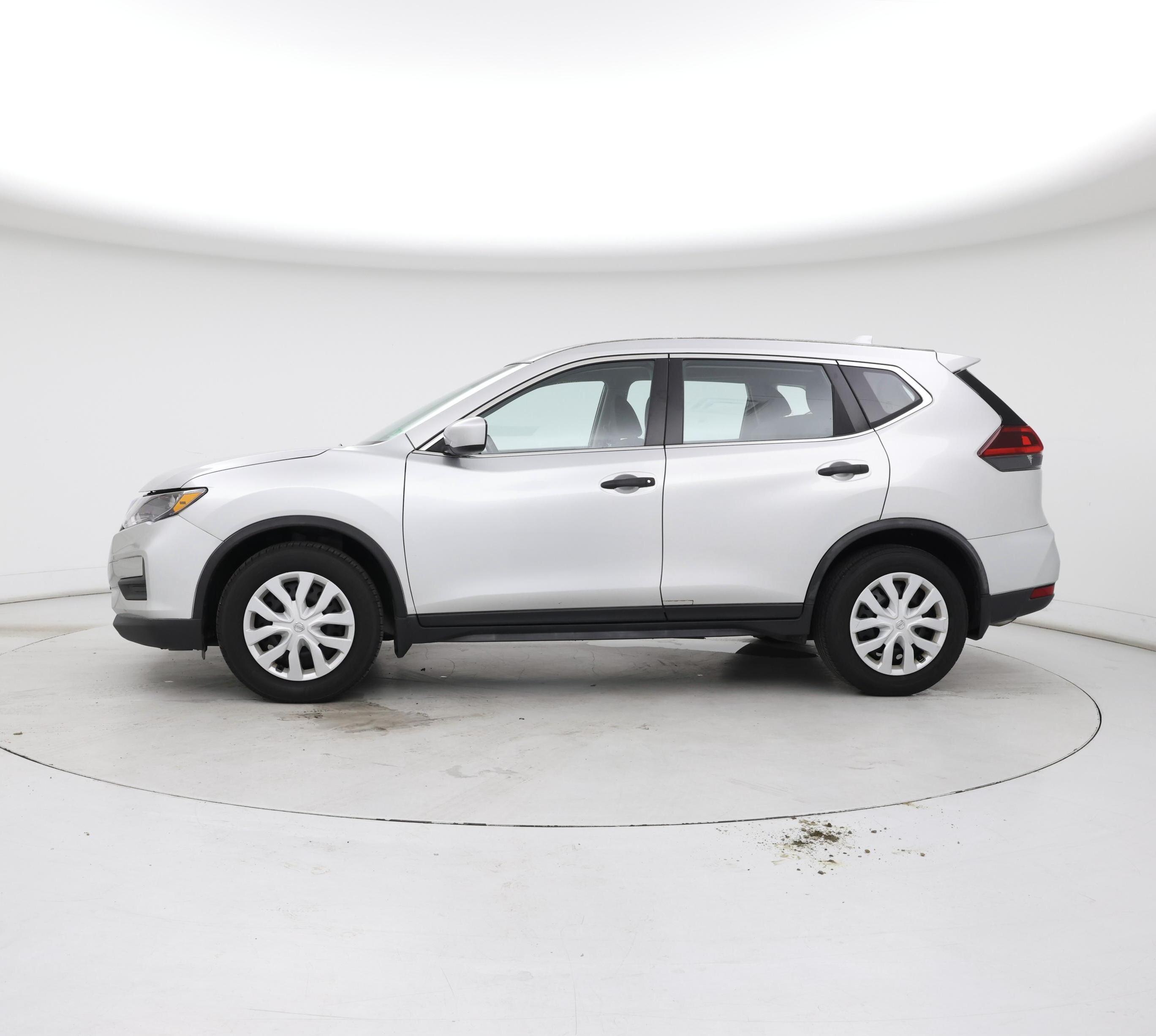 Thumbnail: 2018 Nissan Rogue - 3