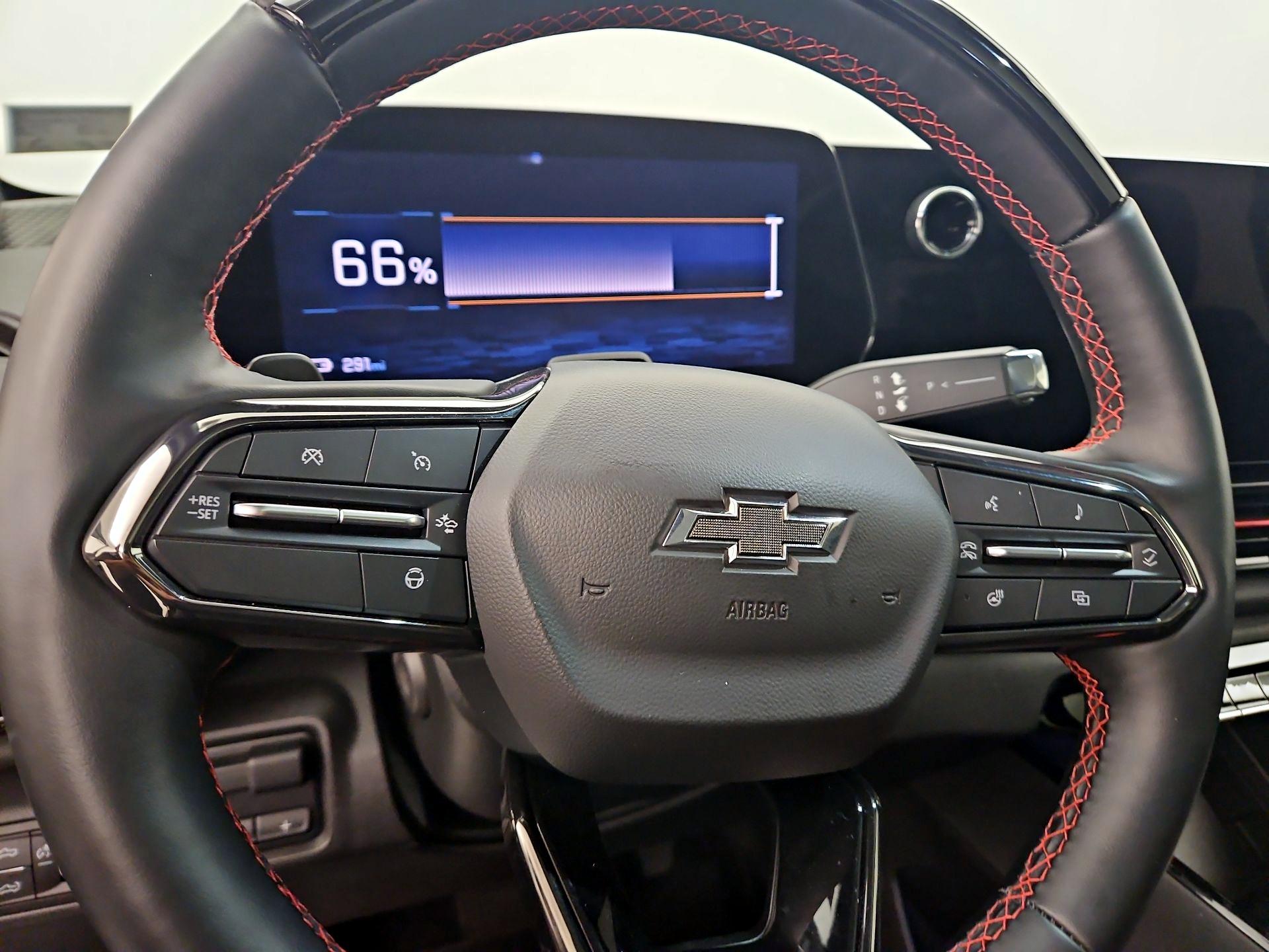 Thumbnail: 2024 Chevrolet Silverado EV - 10