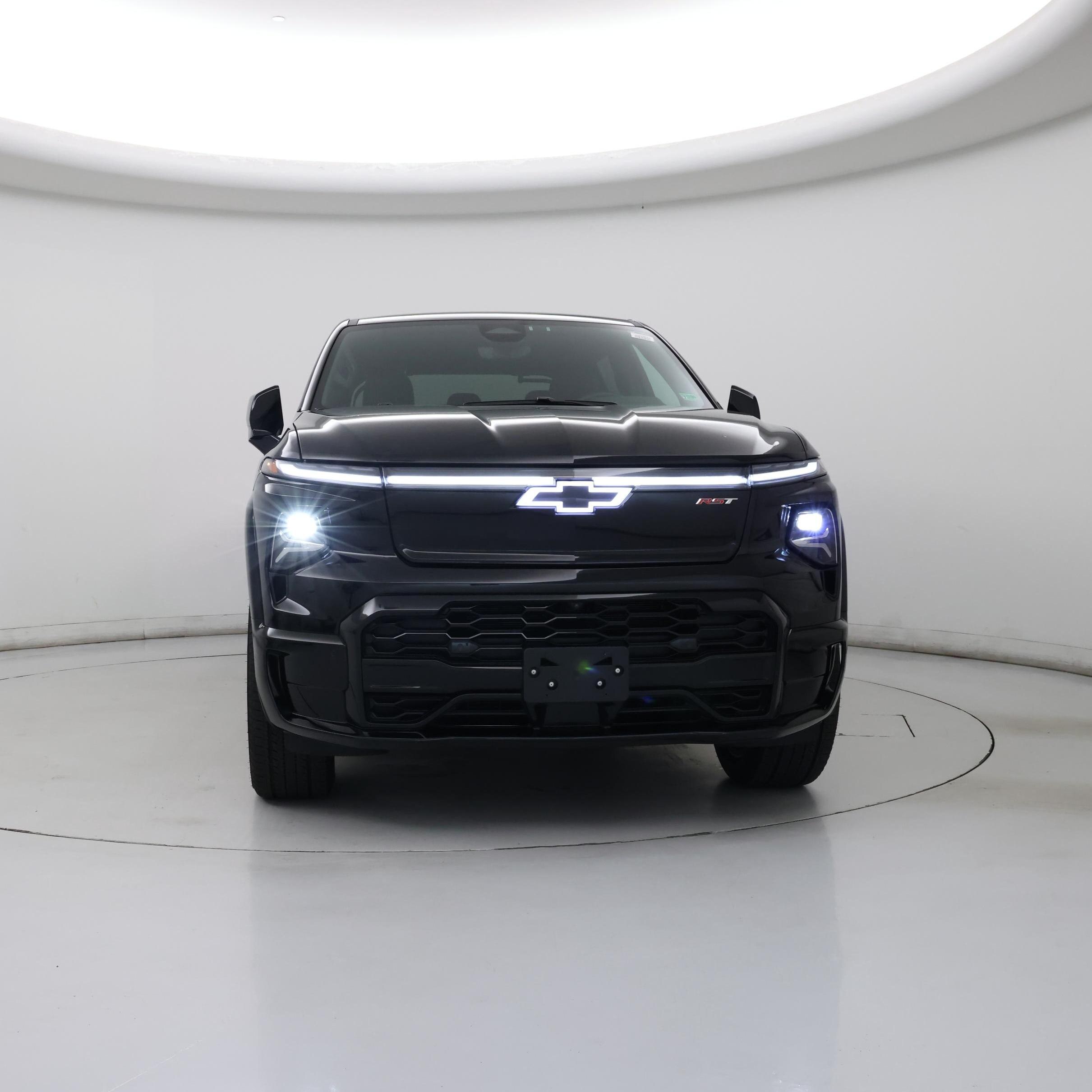 Thumbnail: 2024 Chevrolet Silverado EV - 5