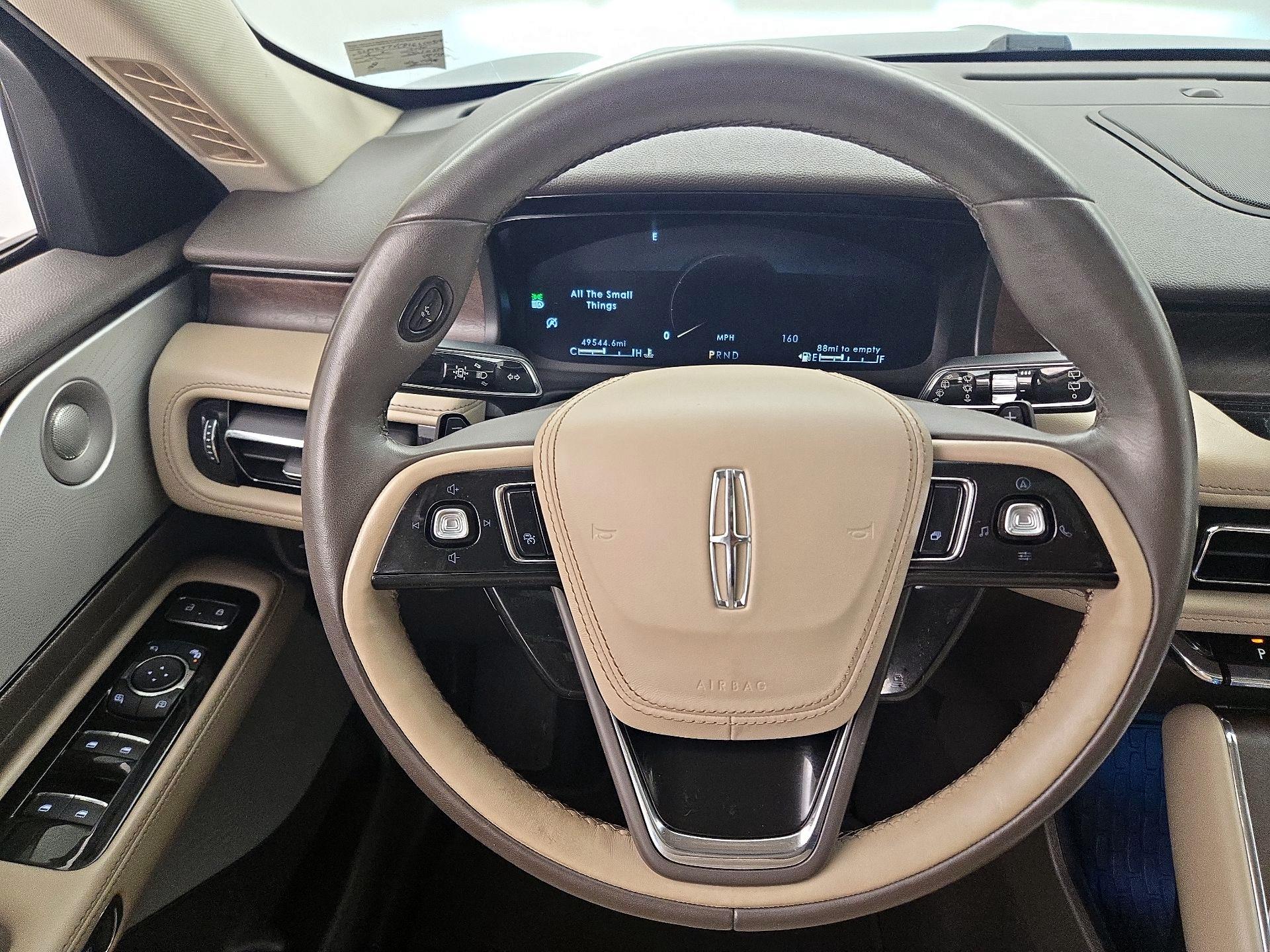 Thumbnail: 2020 Lincoln Aviator - 10