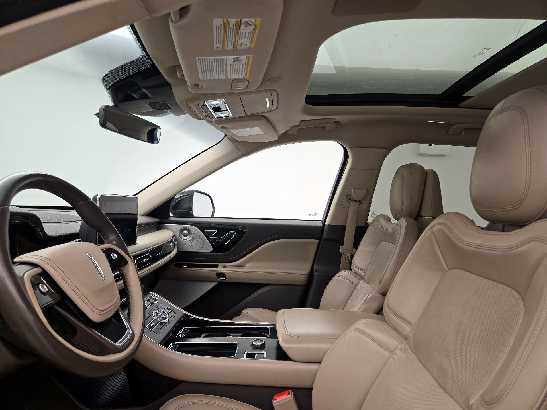 Thumbnail: 2020 Lincoln Aviator - 20
