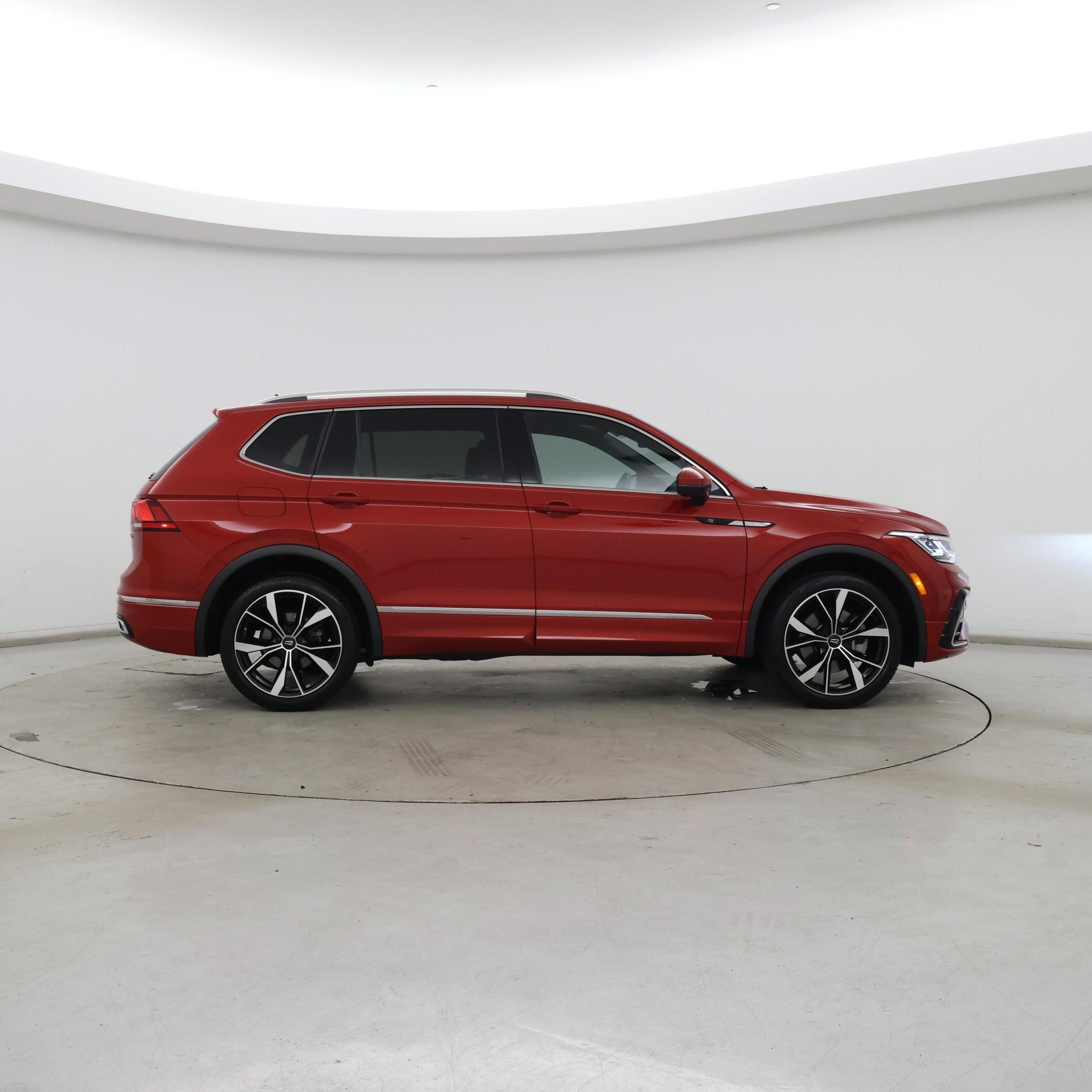Thumbnail: 2024 Volkswagen Tiguan - 7