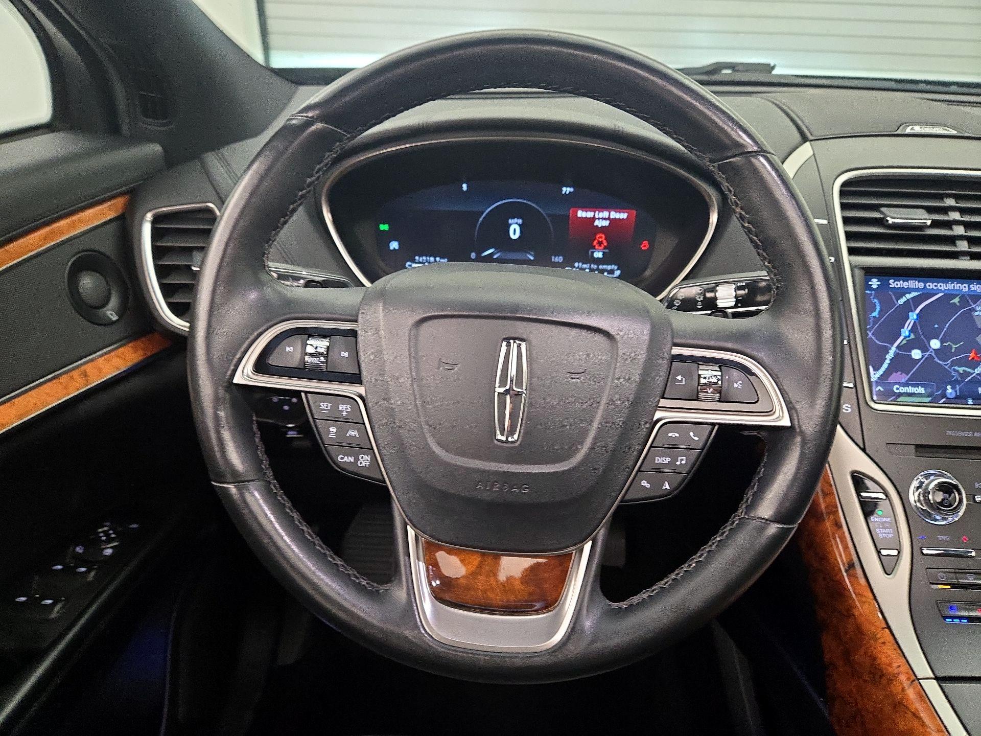 Thumbnail: 2020 Lincoln Nautilus - 10