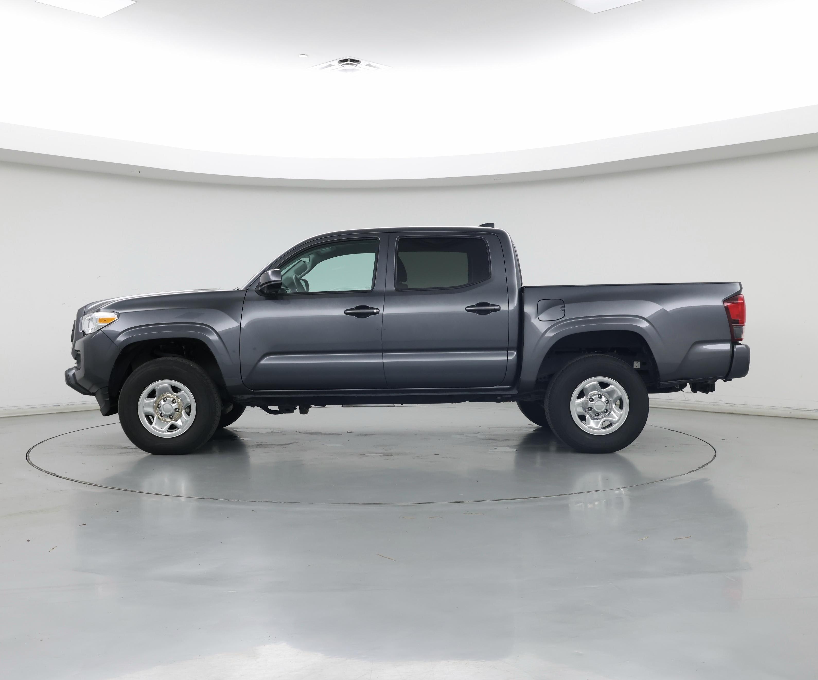 Thumbnail: 2022 Toyota Tacoma - 3